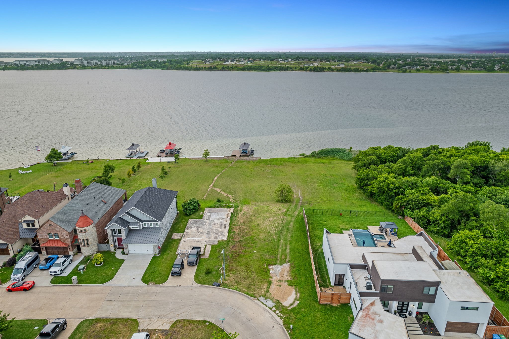 2409 Windjammer Way