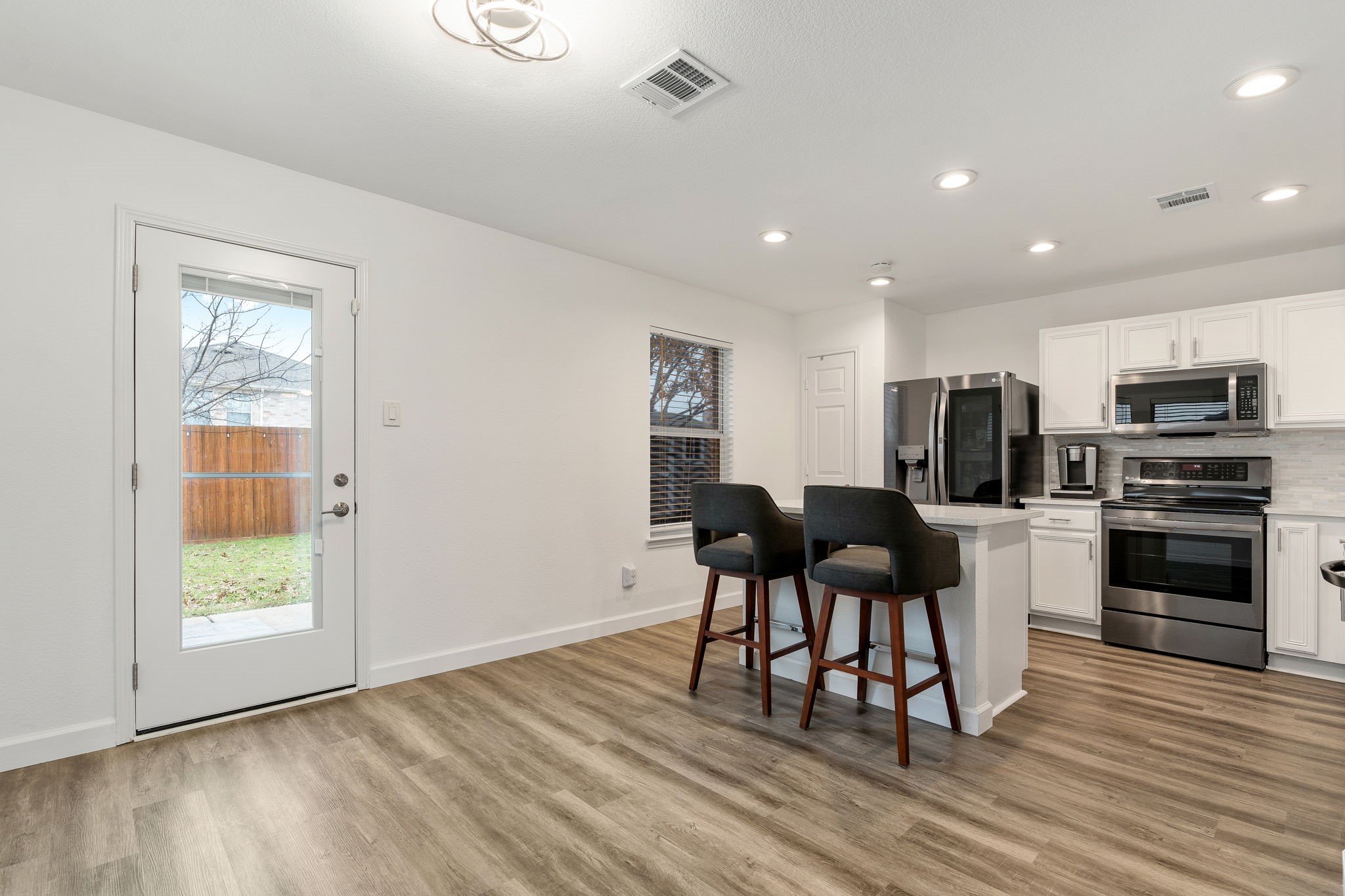 1617 Dragonback Pass