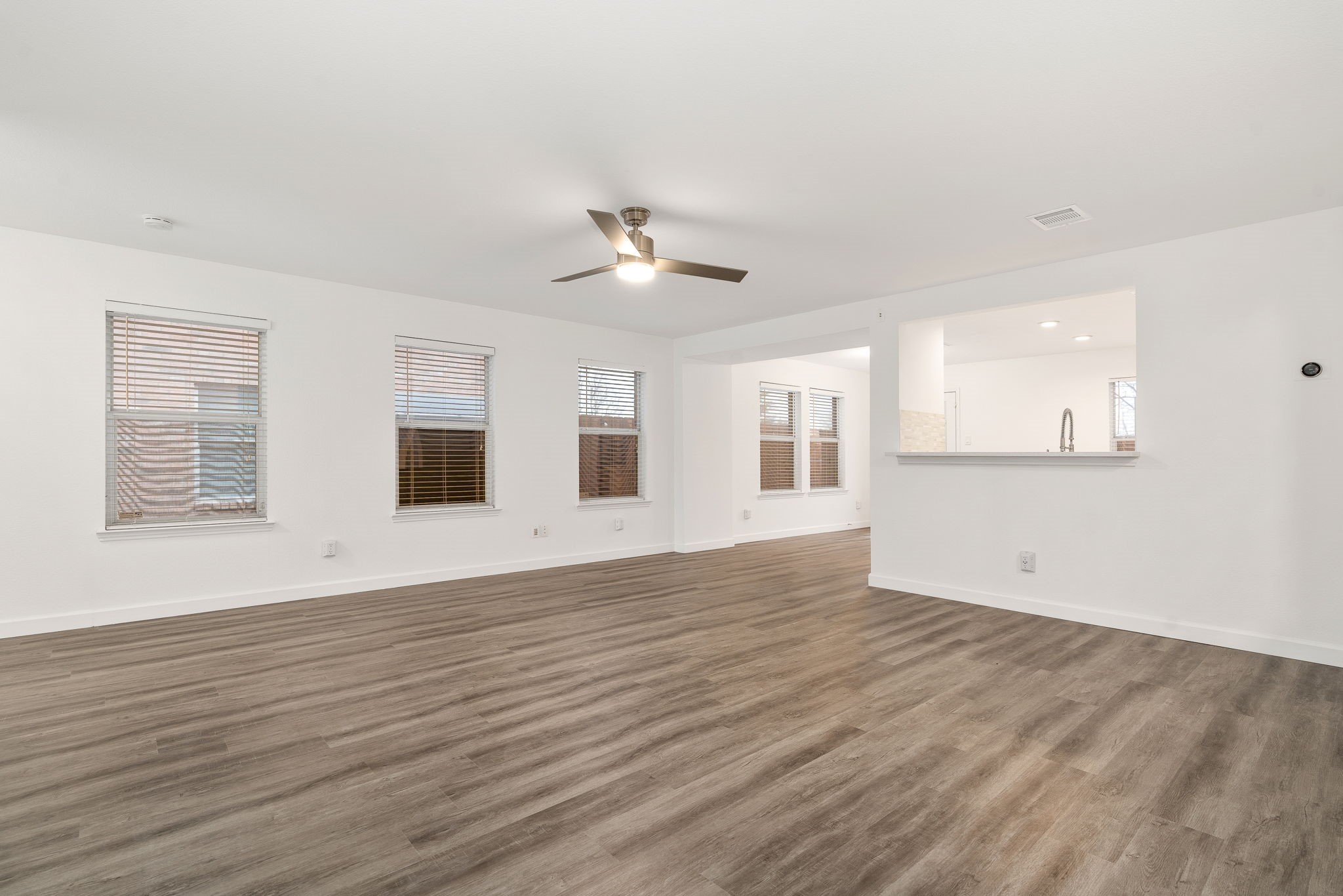 1617 Dragonback Pass