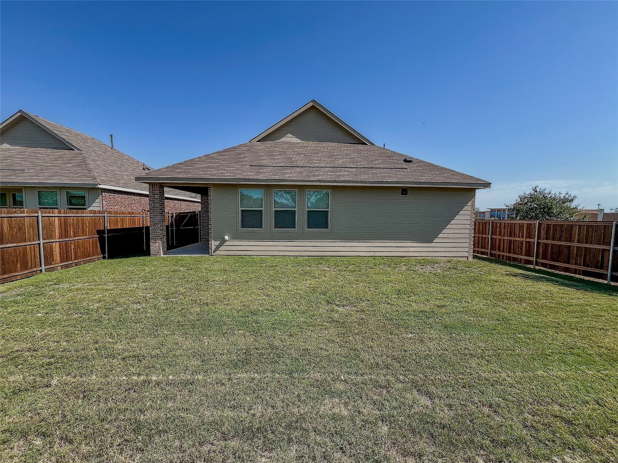 3401 Kingsview Drive