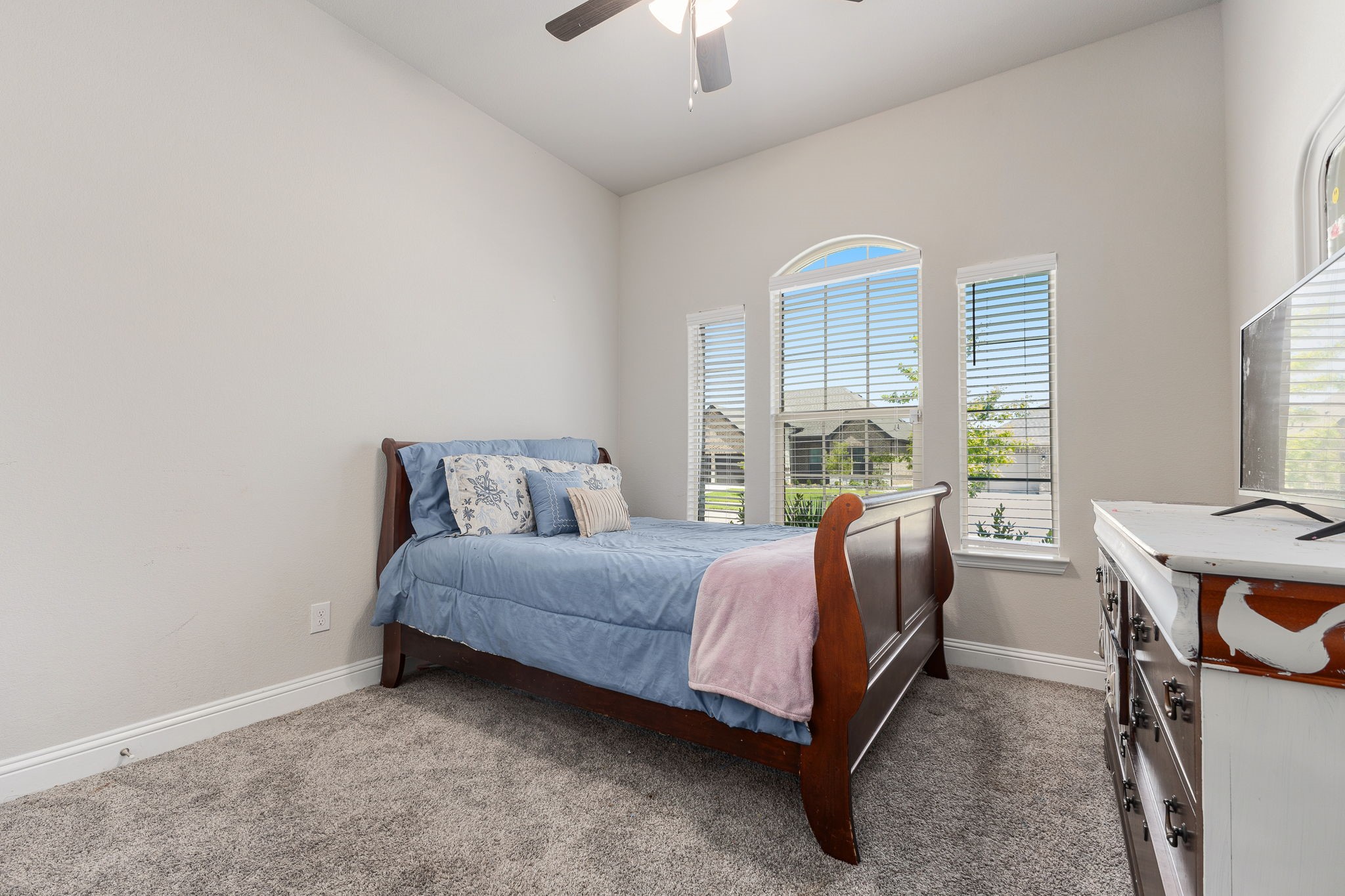 3711 Autumncrest Street