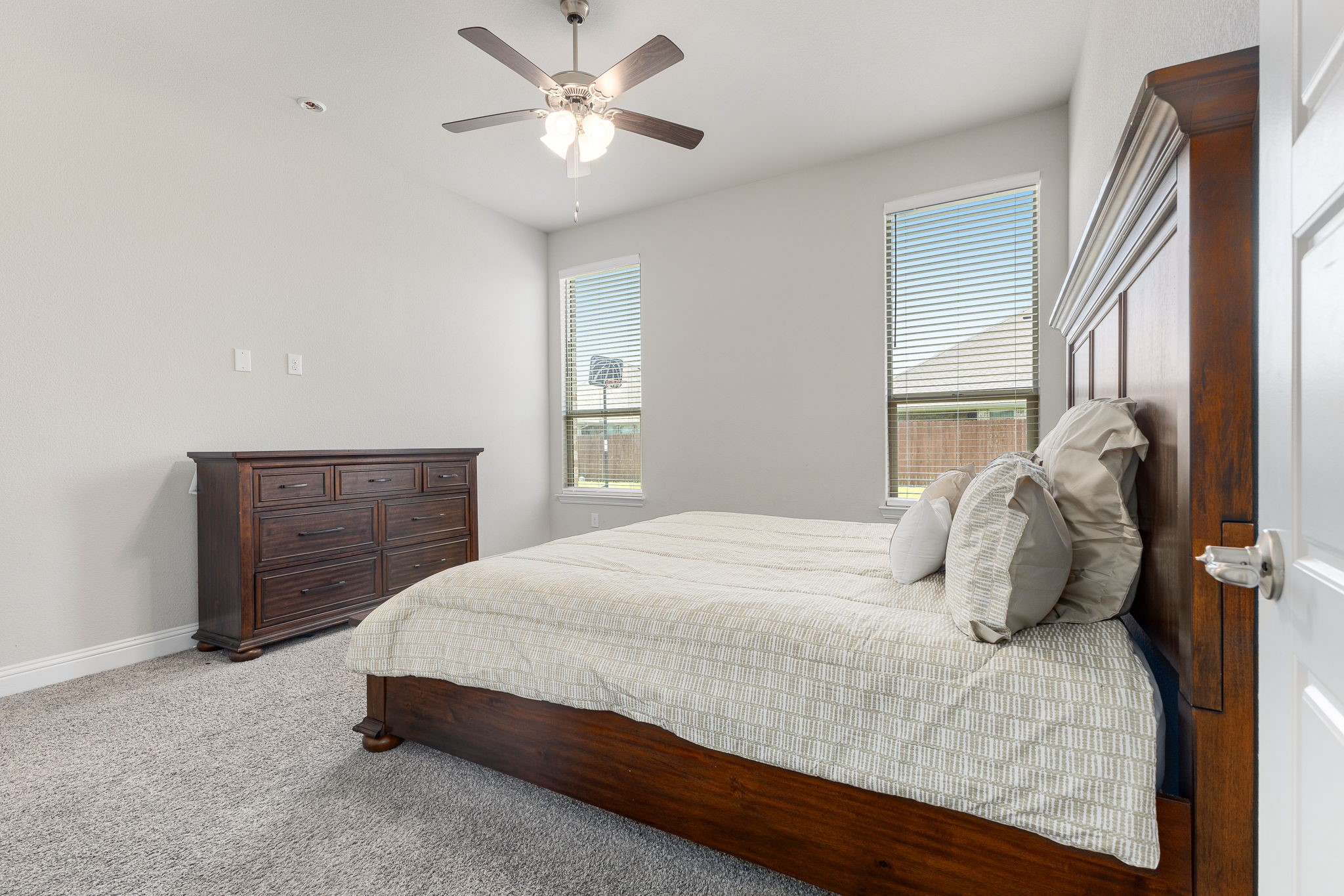 3711 Autumncrest Street