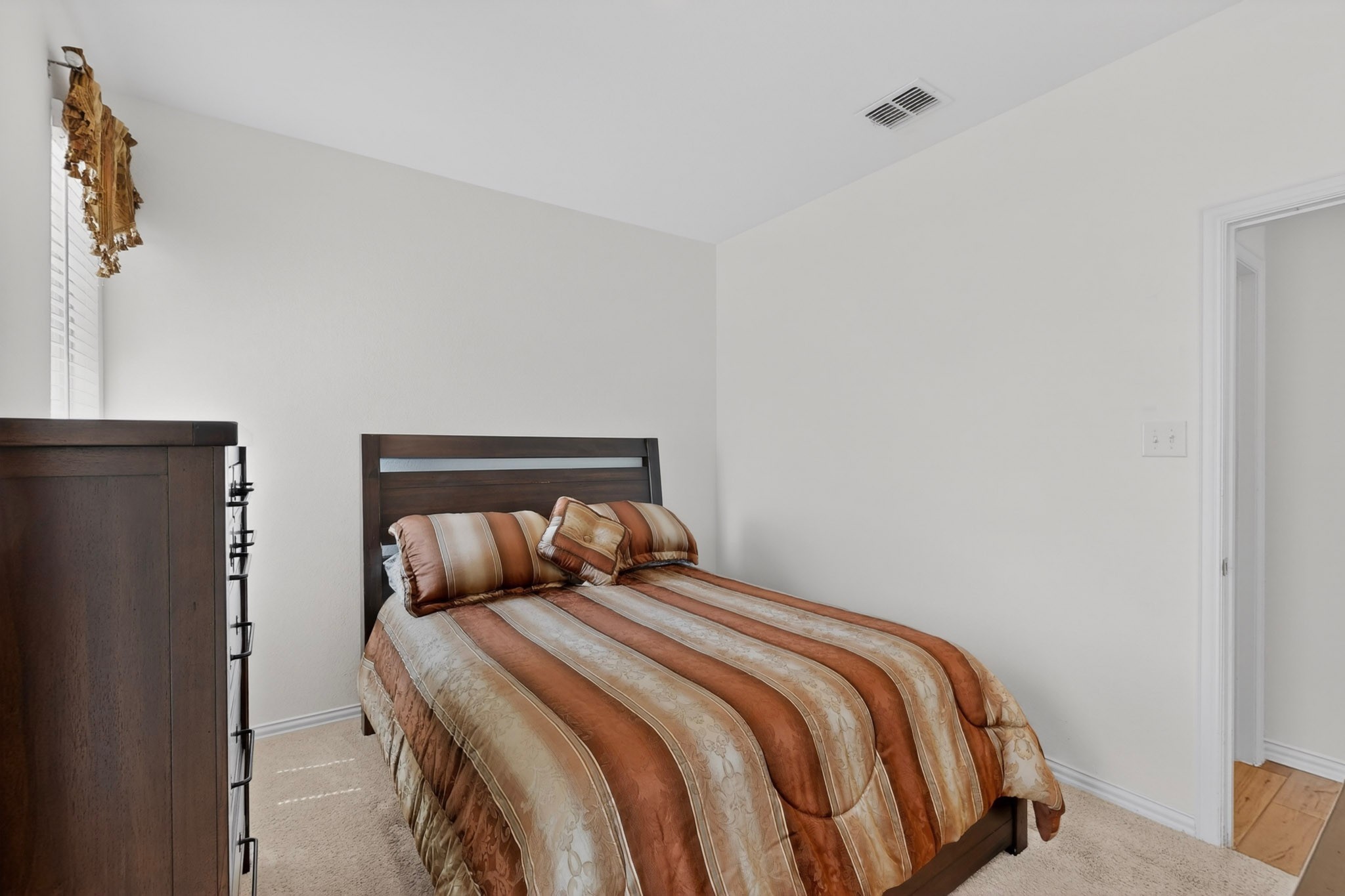 3401 Kingsview Drive
