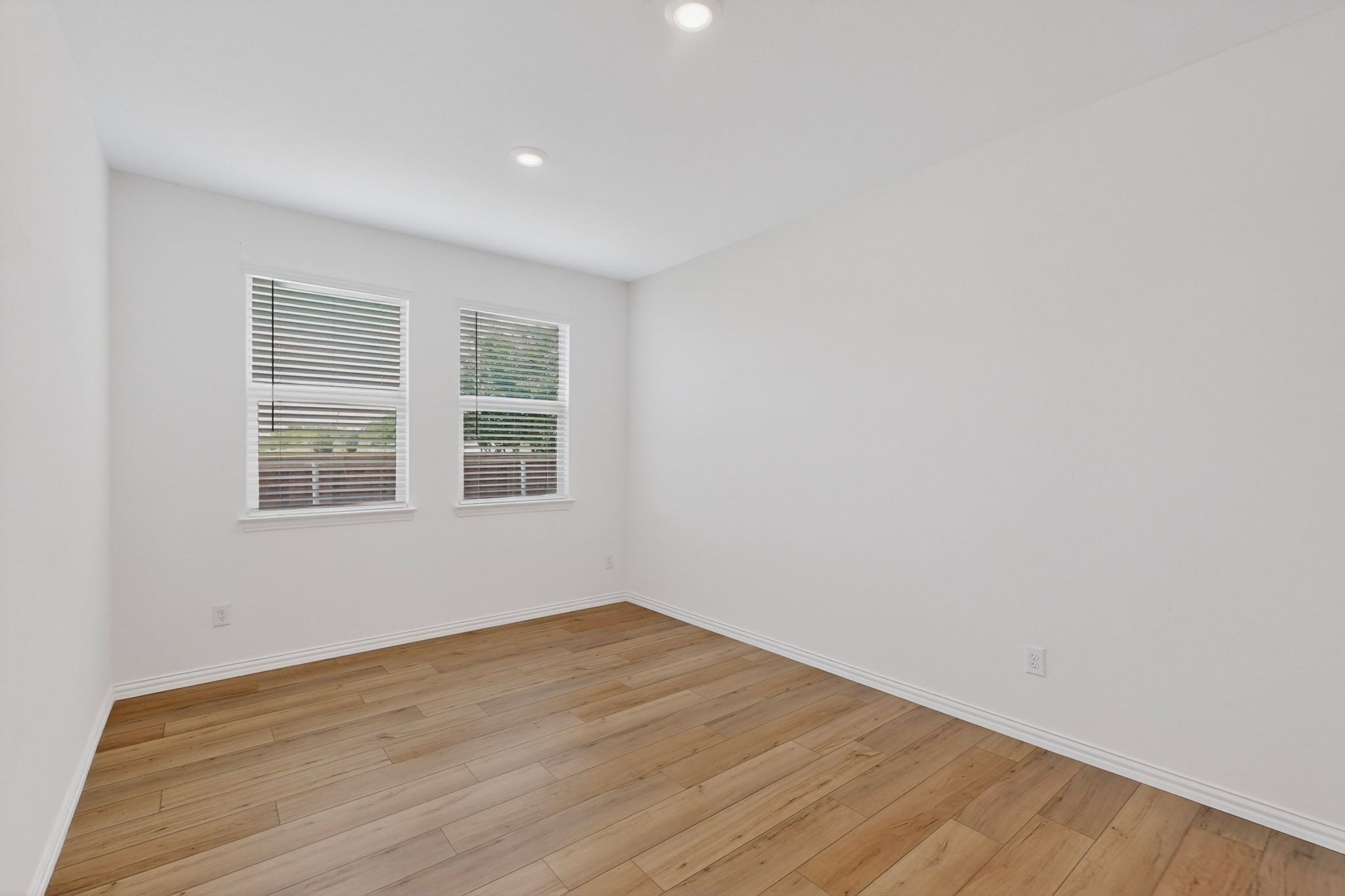 3401 Kingsview Drive