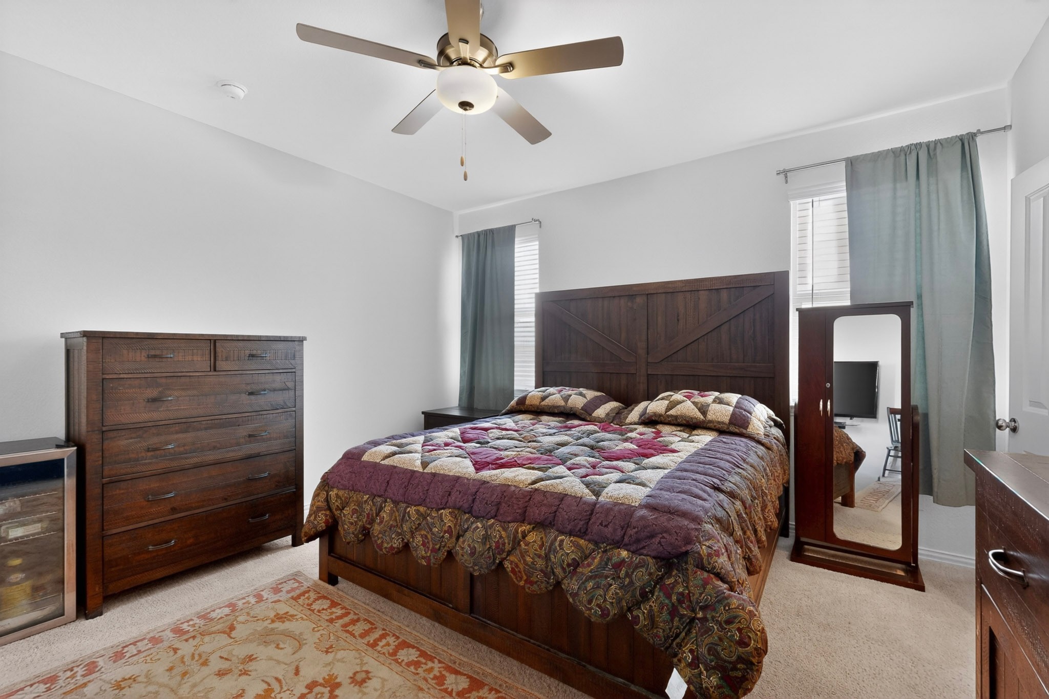 3401 Kingsview Drive