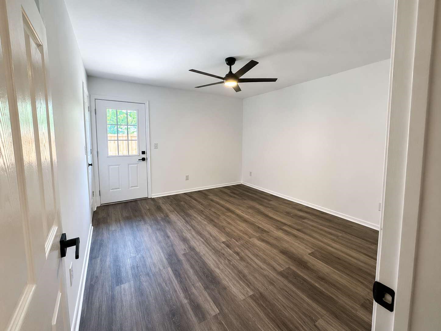 305 N Arizona Drive 307