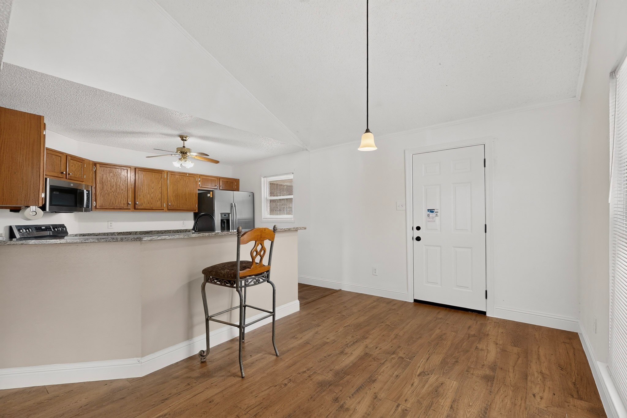 11820 Amberly Lane
