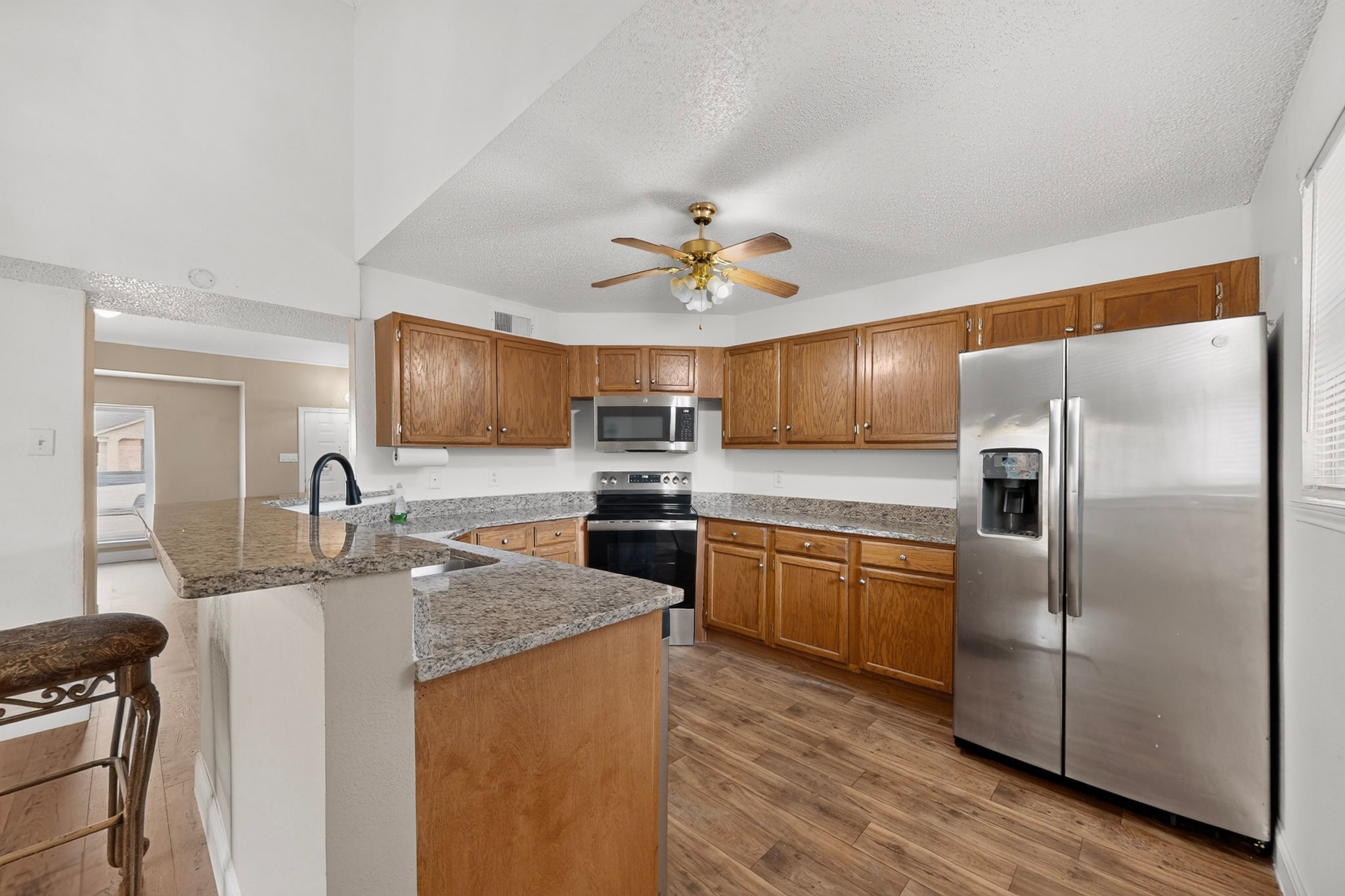 11820 Amberly Lane
