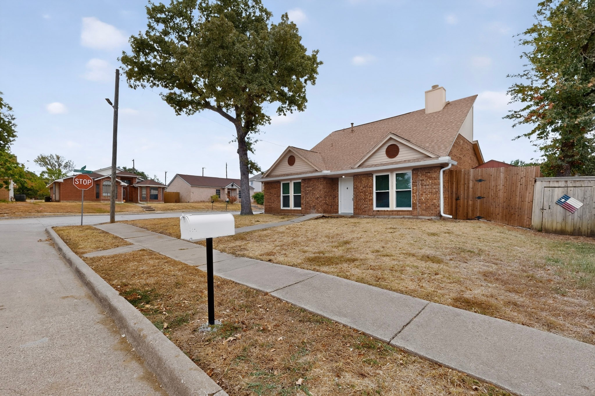 11820 Amberly Lane