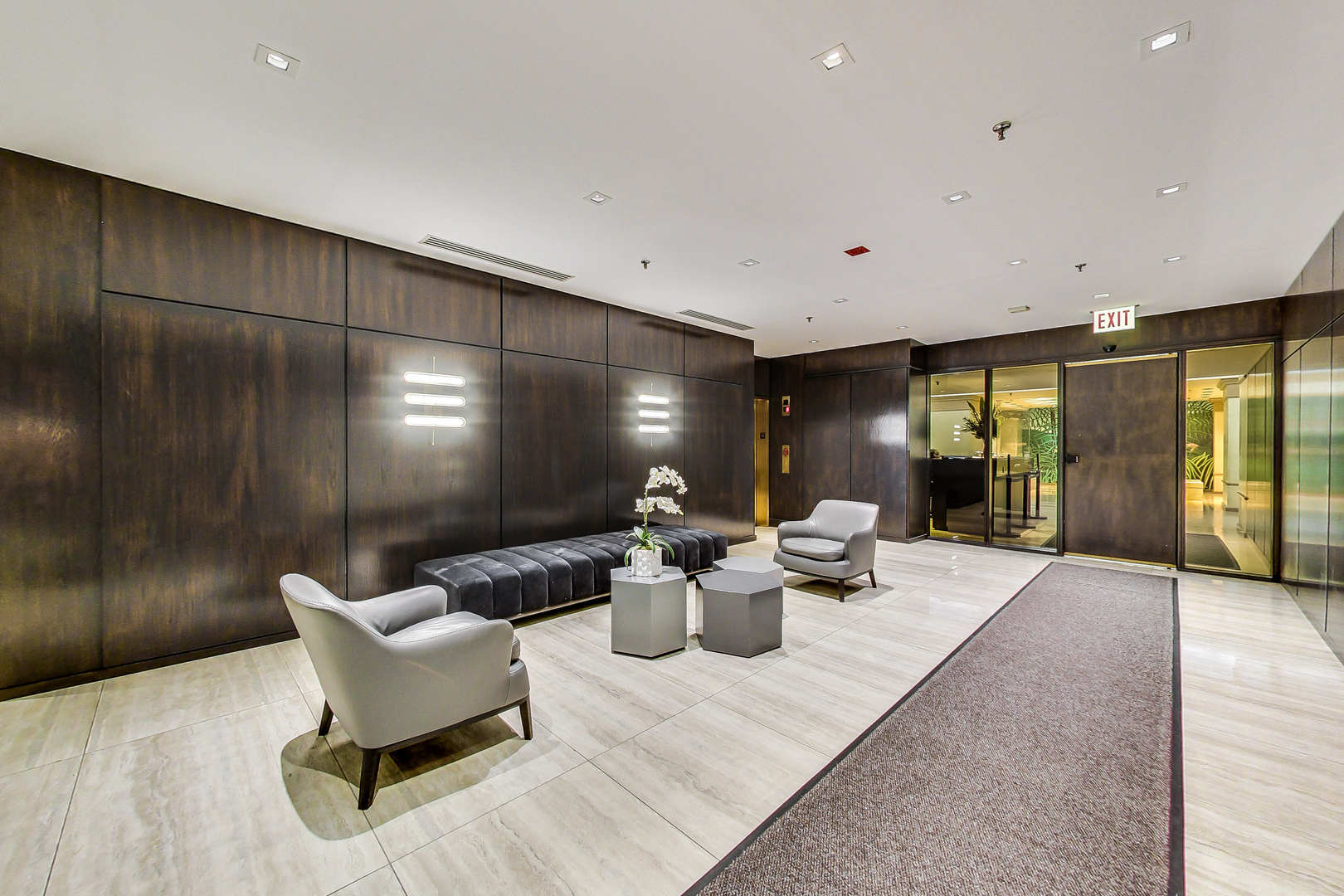 680 N Lake Shore Drive Unit: 1216
