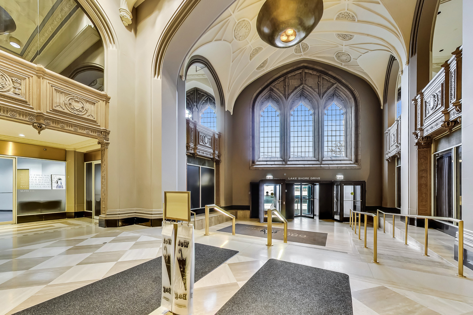 680 N Lake Shore Drive Unit: 1216