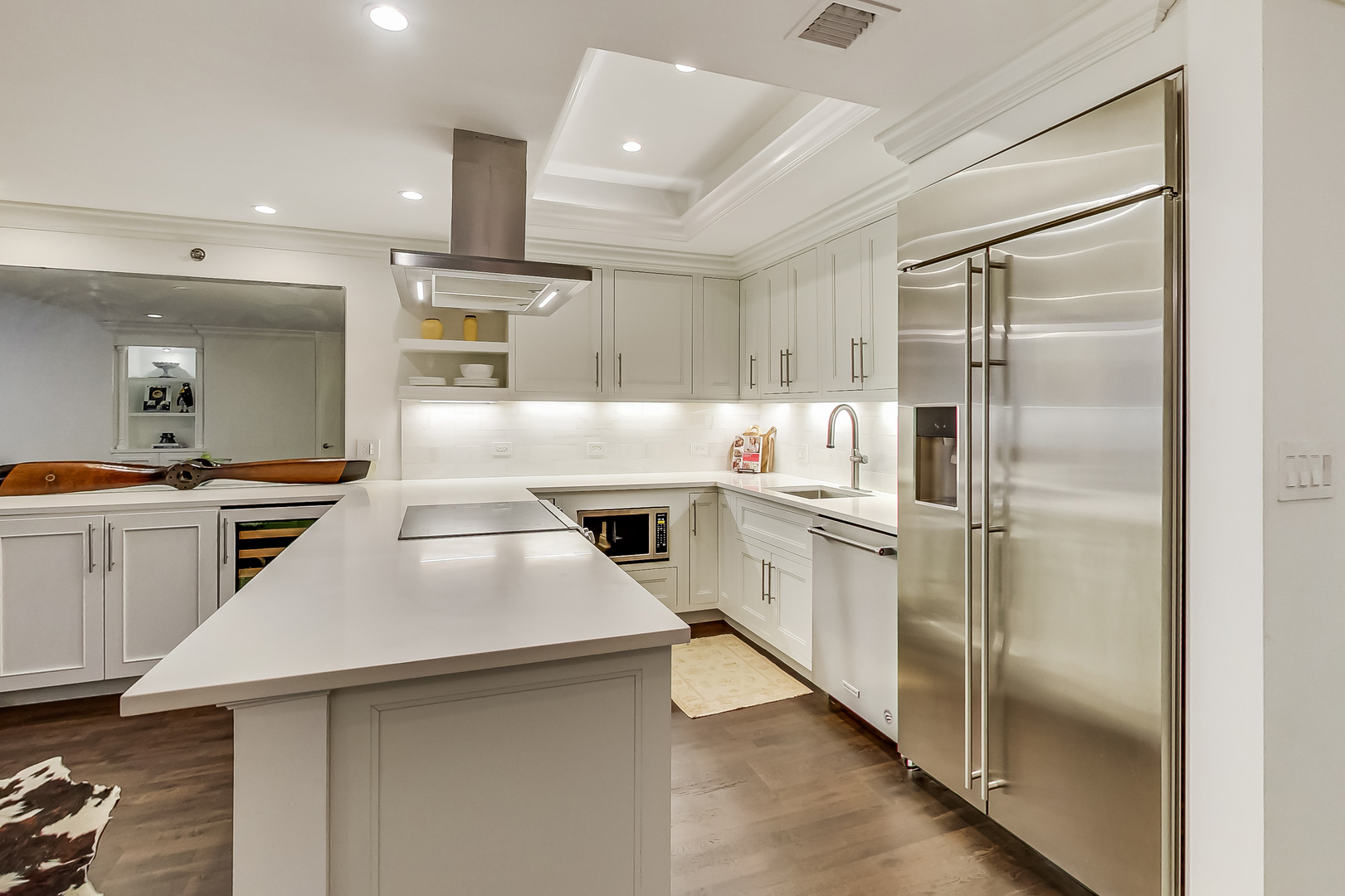 680 N Lake Shore Drive Unit: 1216
