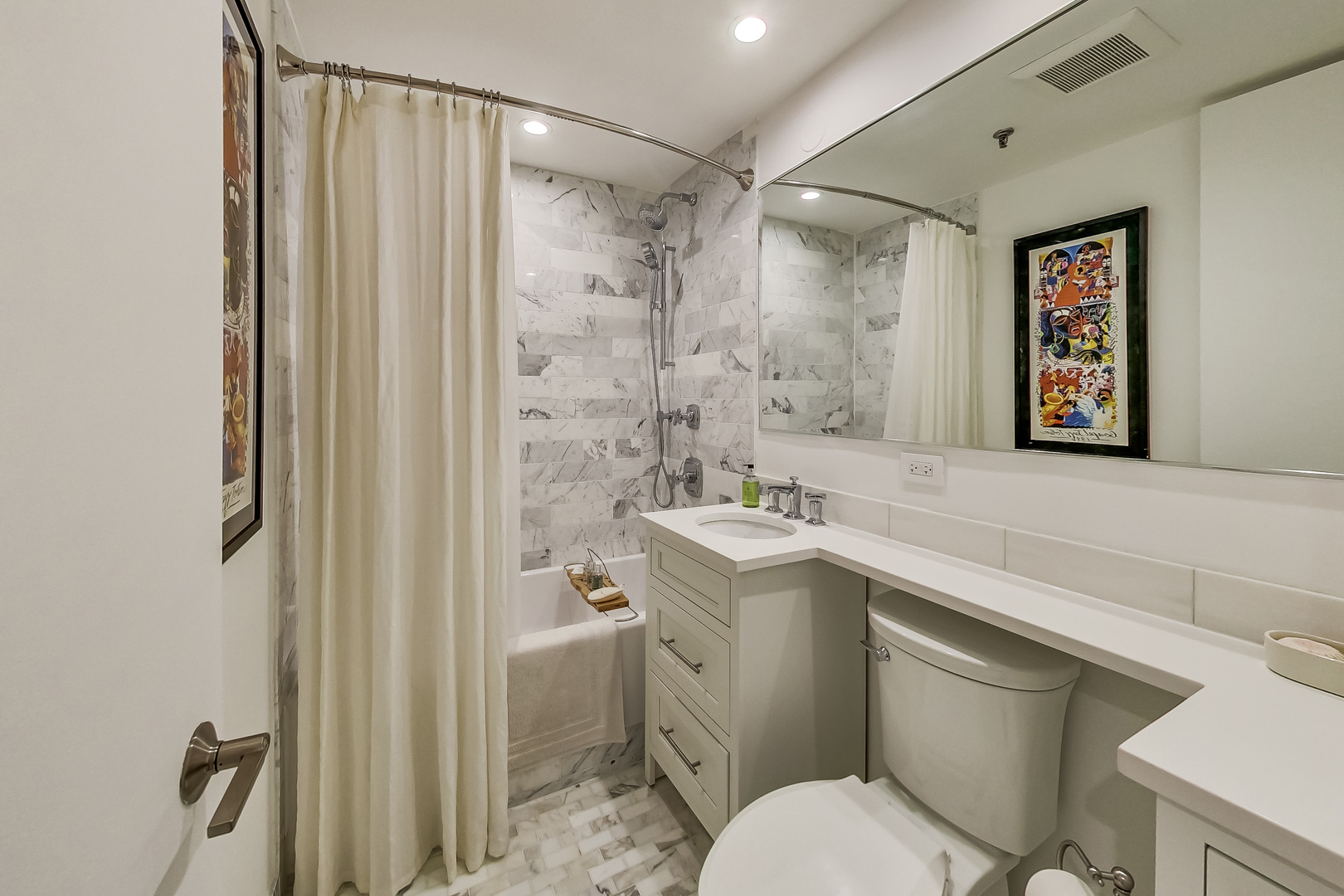 680 N Lake Shore Drive Unit: 1216