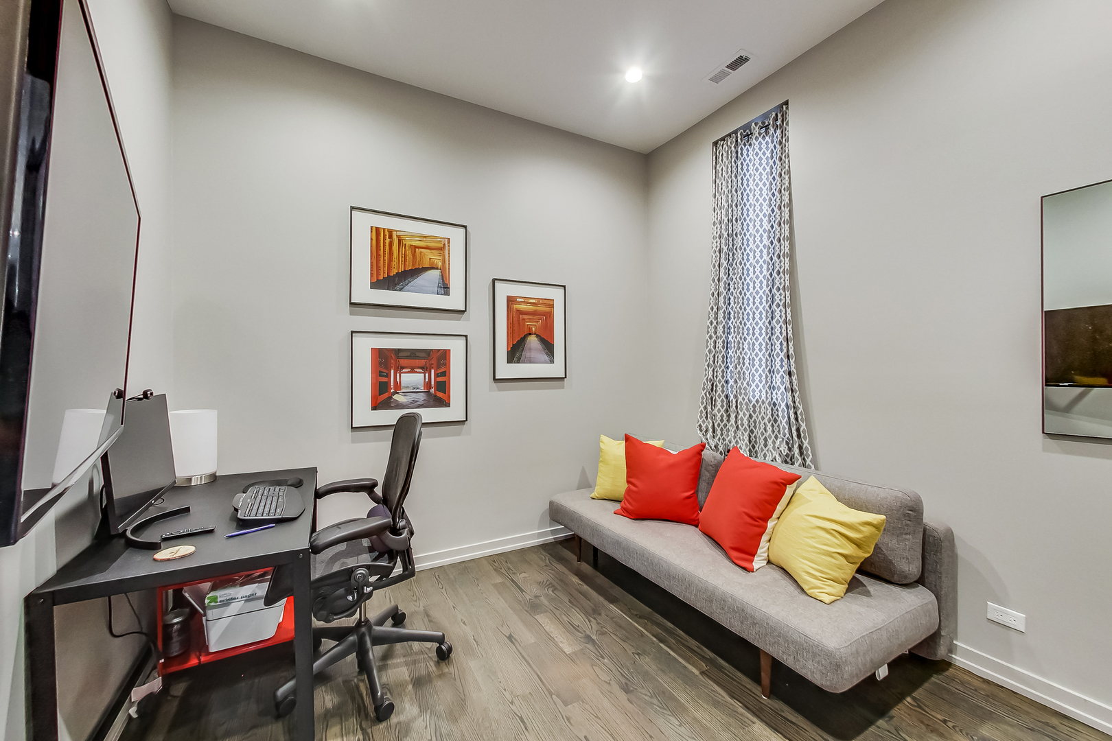 1311 W Chicago Avenue Unit: 2N