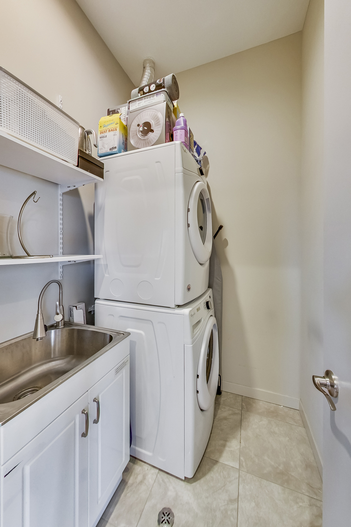 1311 W Chicago Avenue Unit: 2N