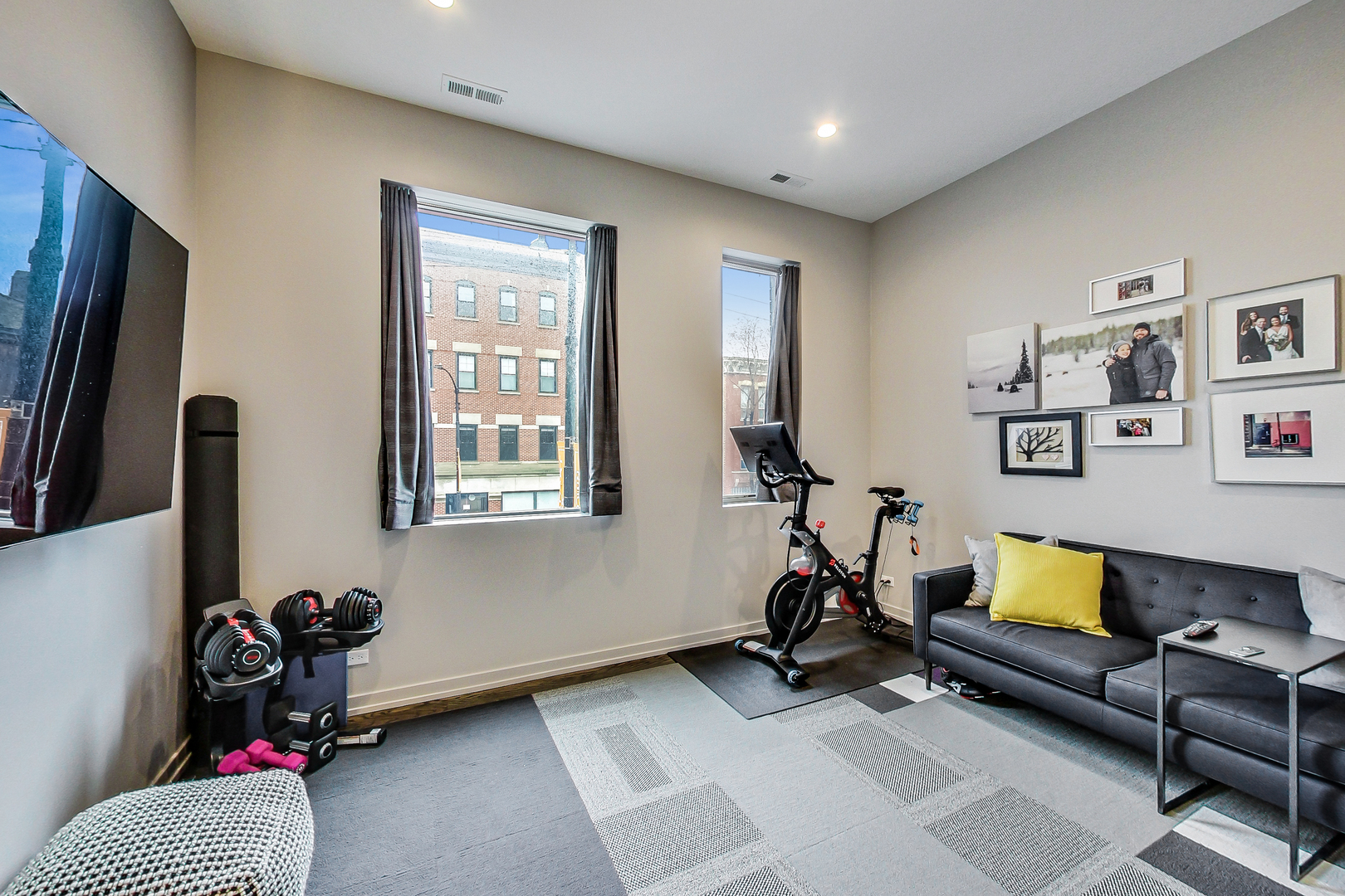 1311 W Chicago Avenue Unit: 2N