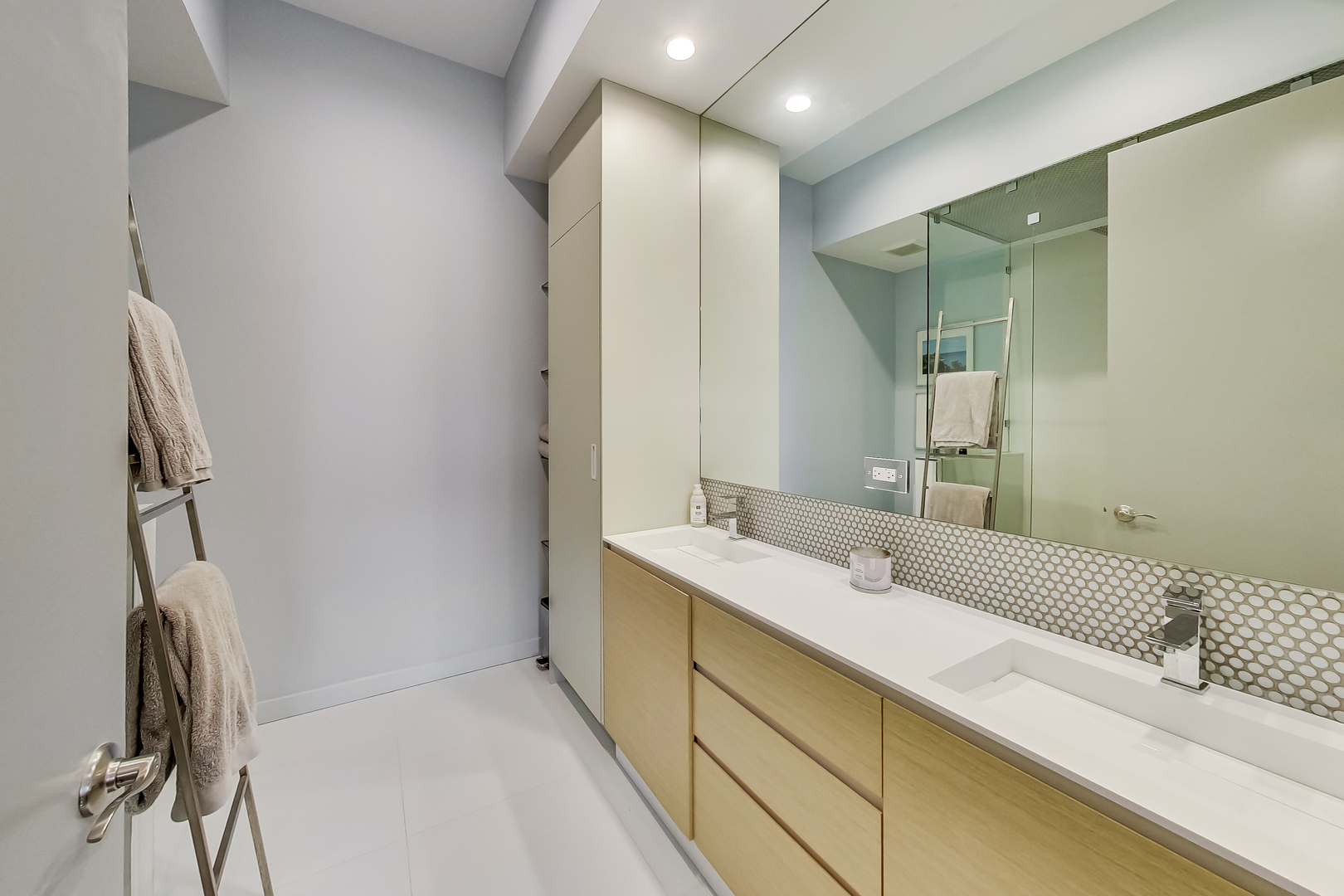 1311 W Chicago Avenue Unit: 2N