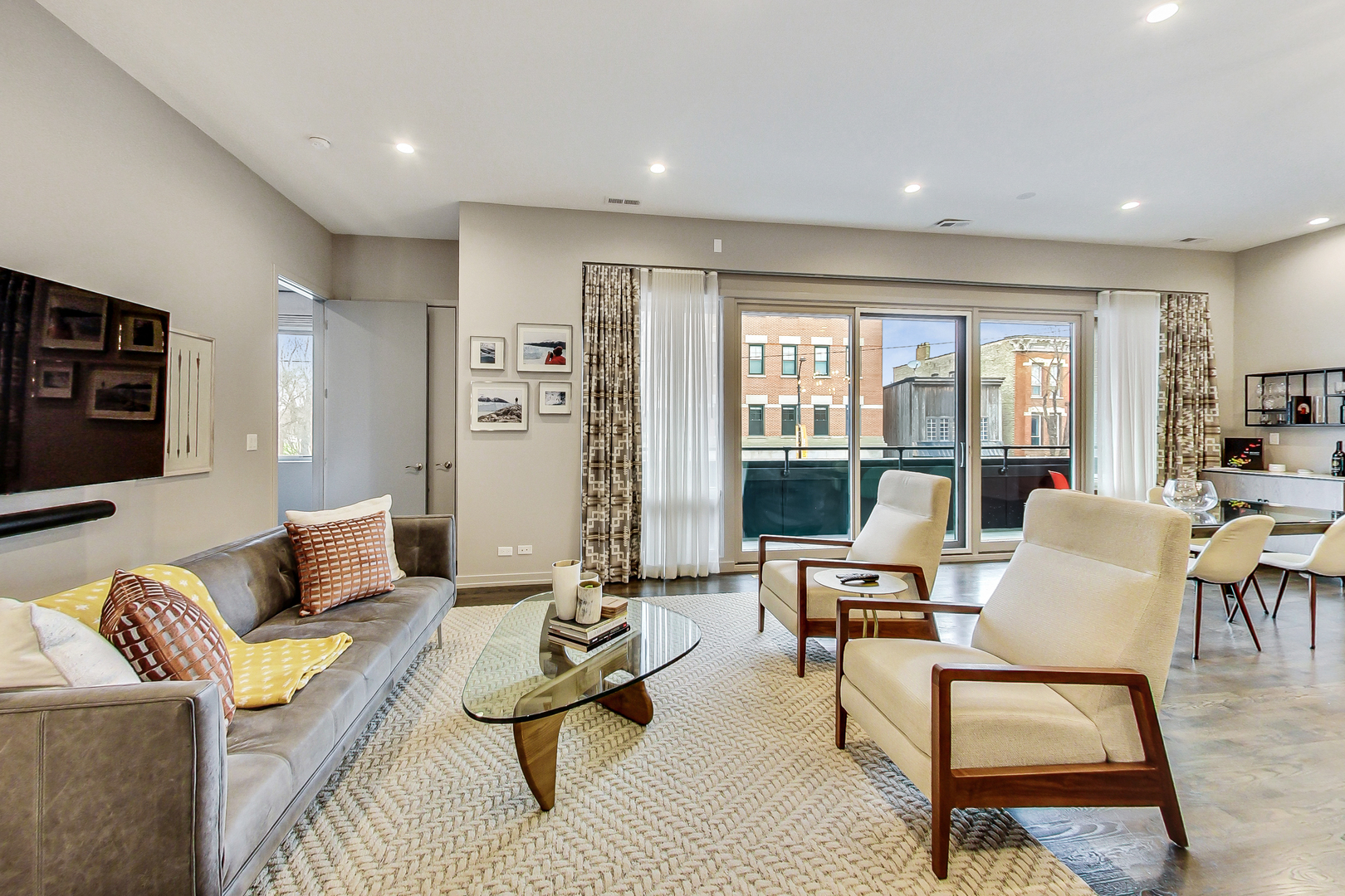 1311 W Chicago Avenue Unit: 2N