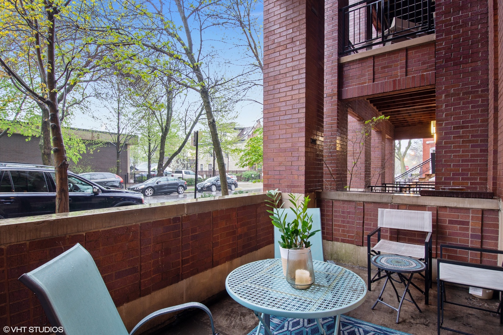 1955 W CORTLAND Street Unit: 1E