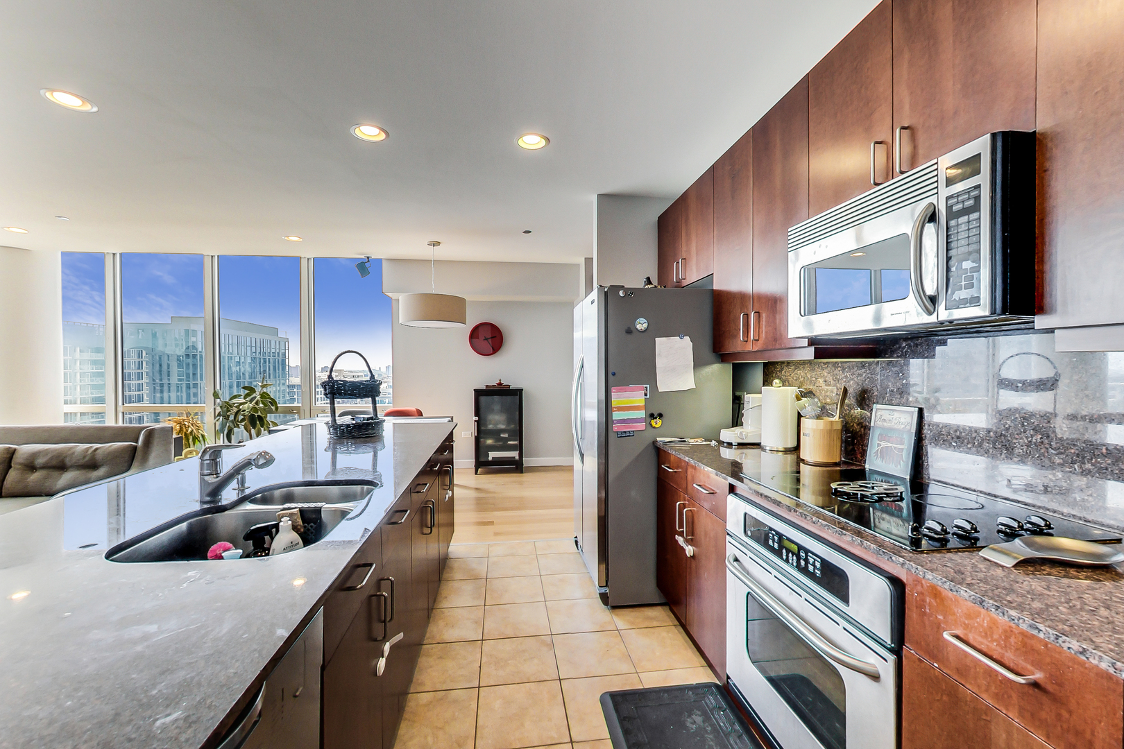 737 W WASHINGTON Boulevard Unit: 1308