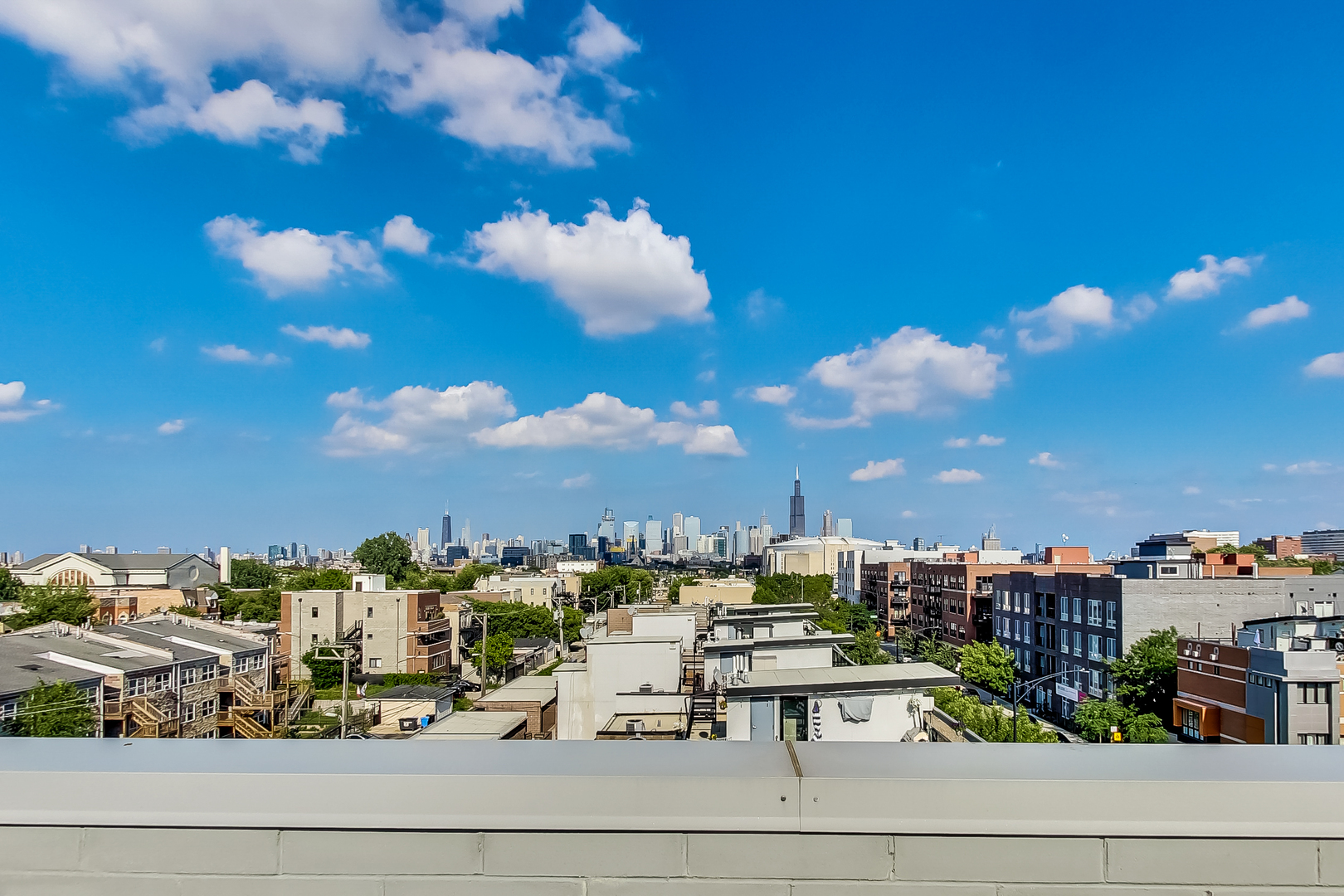 5 N Oakley Boulevard Unit: 308