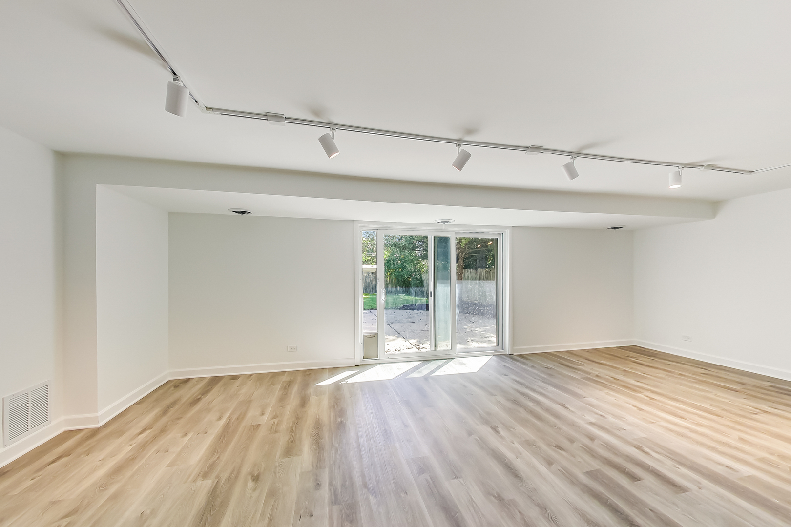 416 Brookside Drive