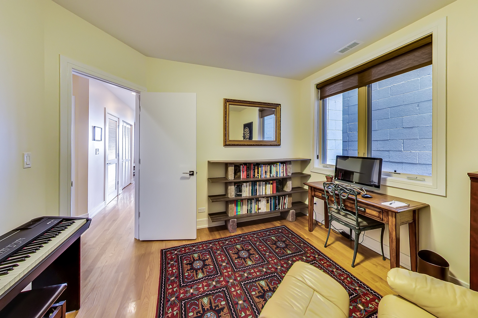 2800 W CHICAGO Avenue Unit: 3W