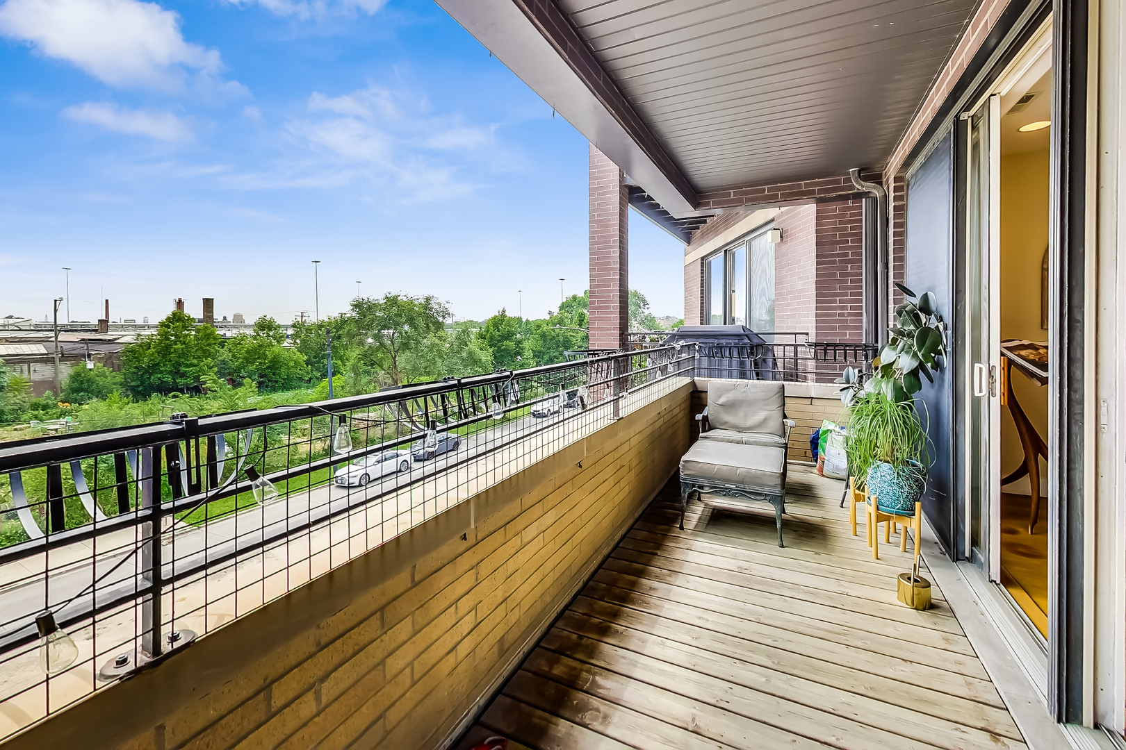 2800 W CHICAGO Avenue Unit: 3W