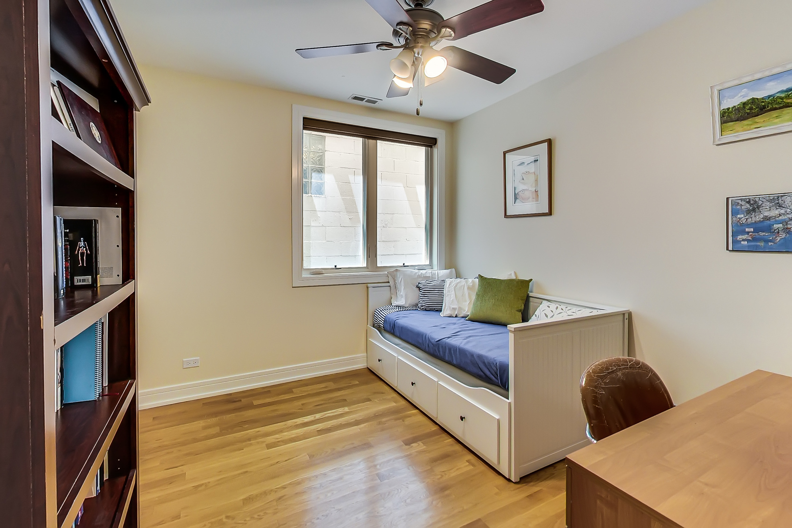 2800 W CHICAGO Avenue Unit: 3W