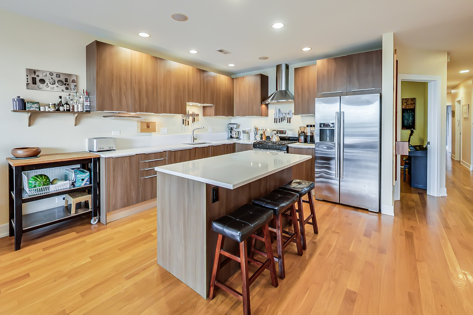 2800 W CHICAGO Avenue Unit: 3W