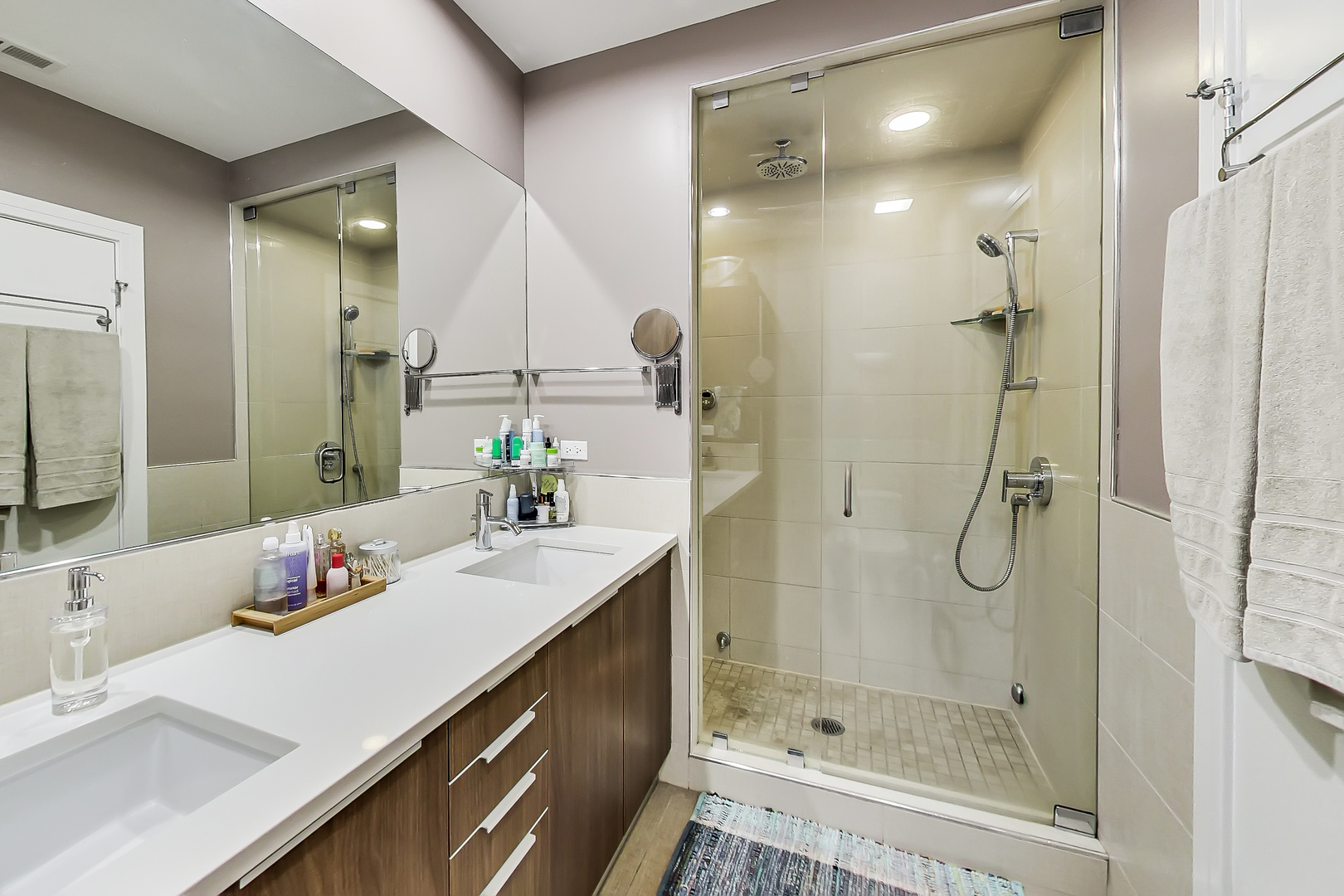 2800 W CHICAGO Avenue Unit: 3W