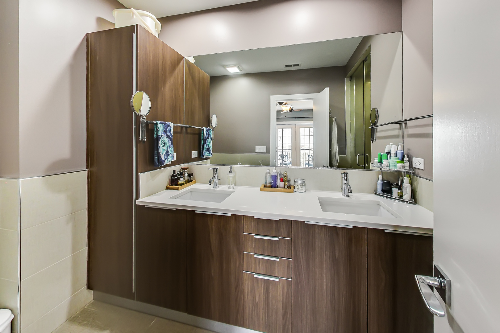 2800 W CHICAGO Avenue Unit: 3W