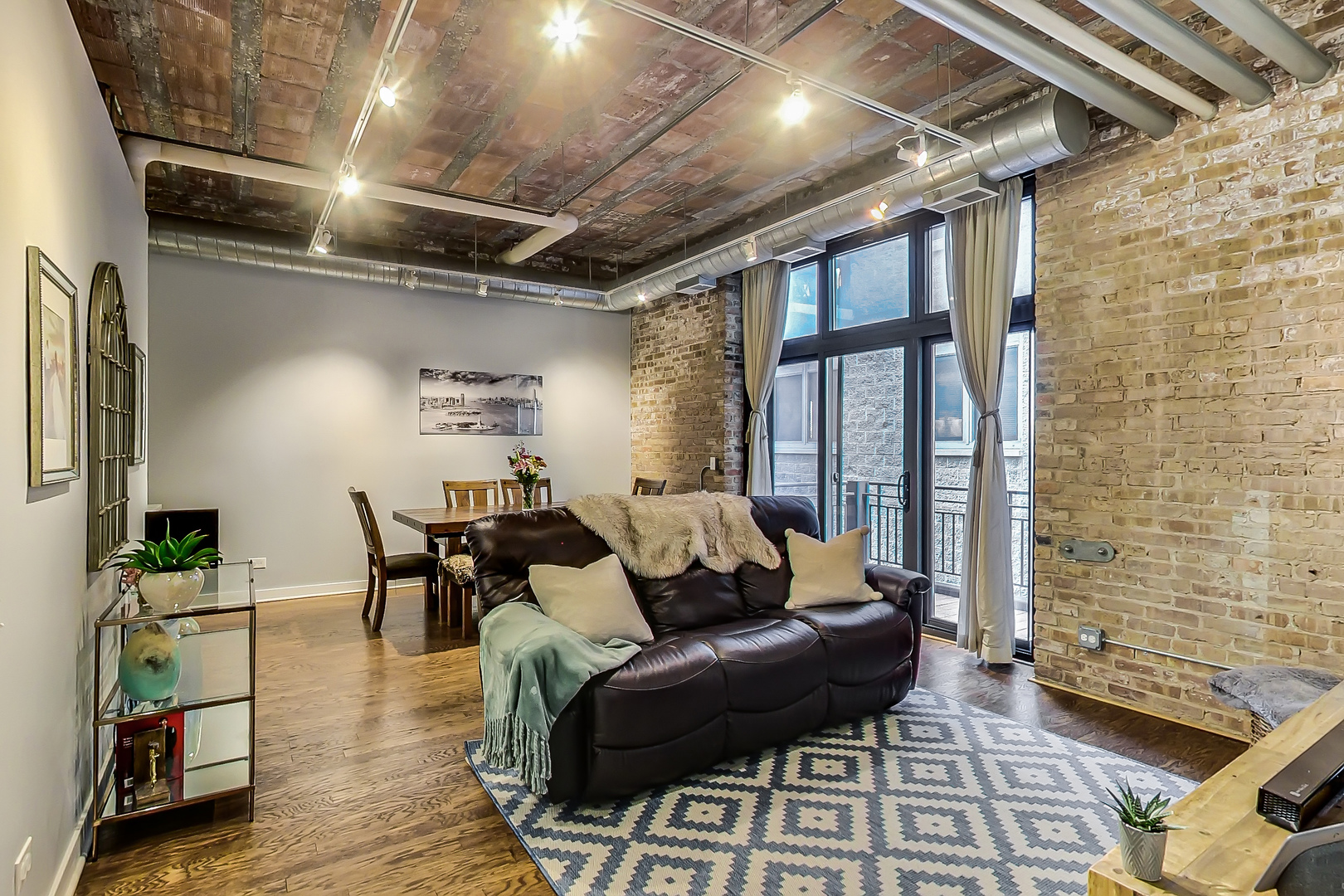 222 S Racine Avenue Unit: 307