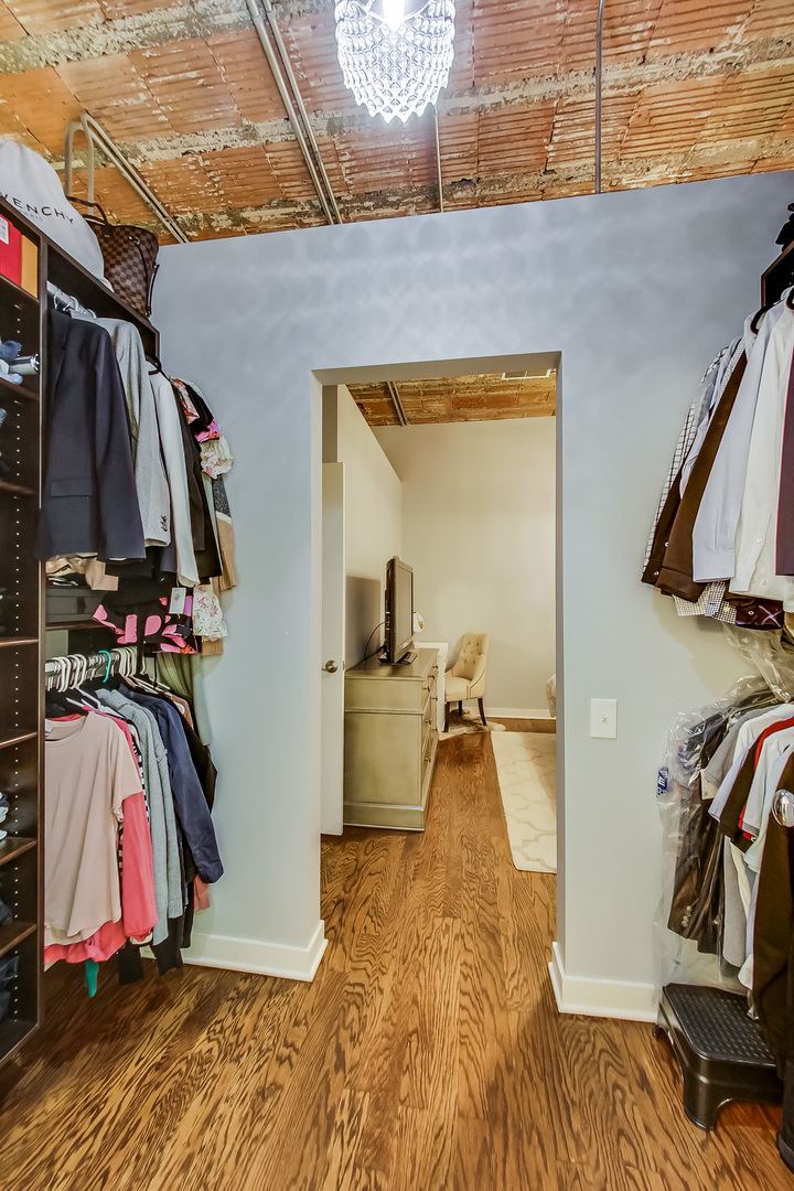 222 S Racine Avenue Unit: 307