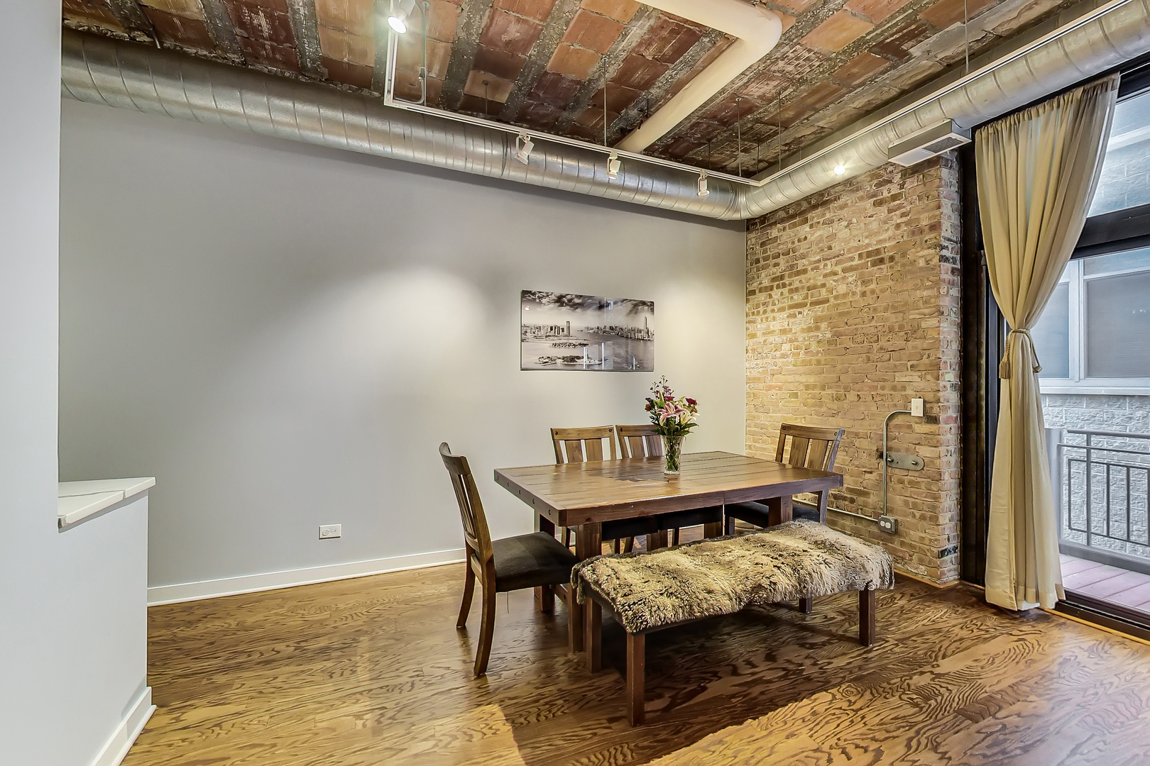 222 S Racine Avenue Unit: 307