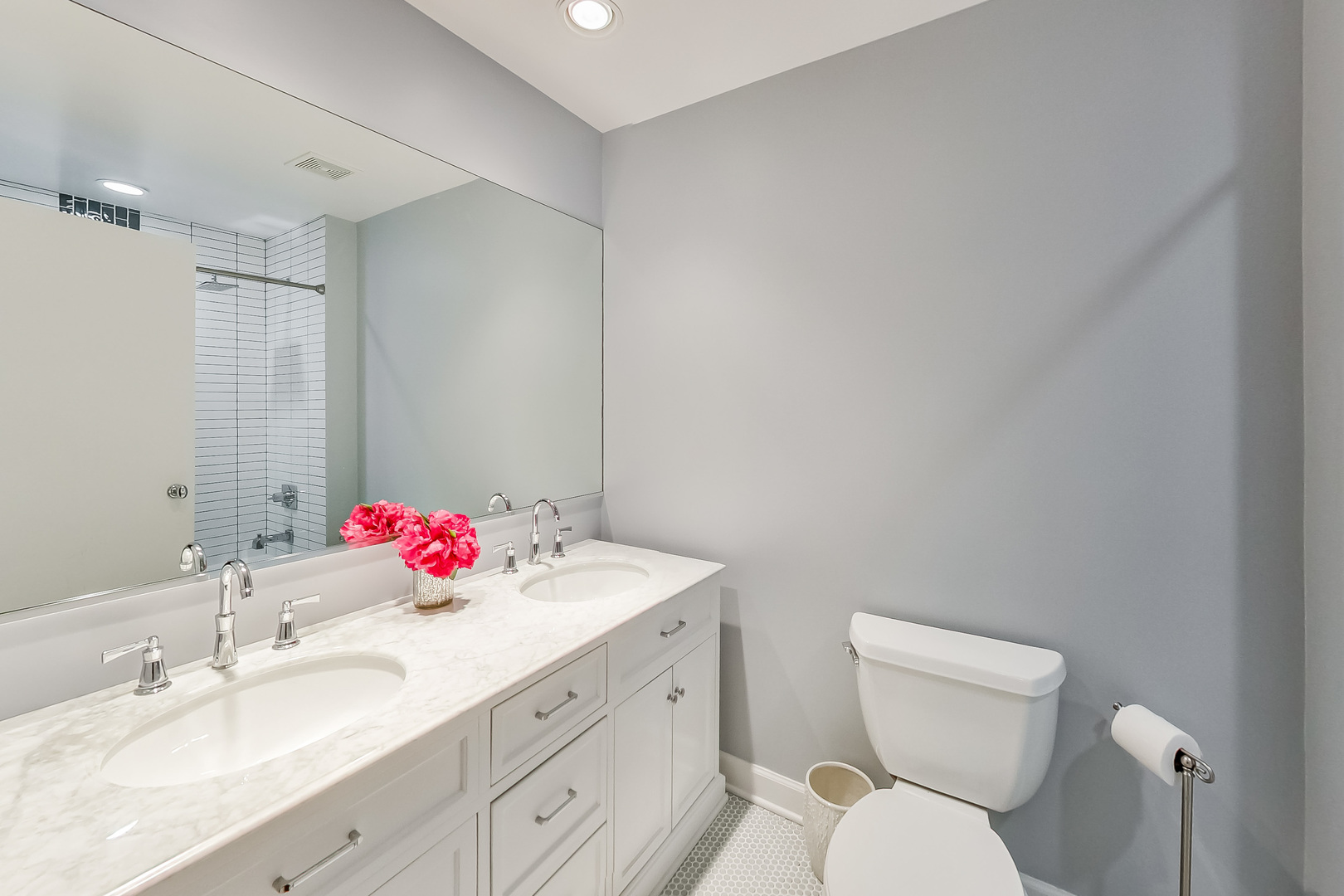 222 S Racine Avenue Unit: 307