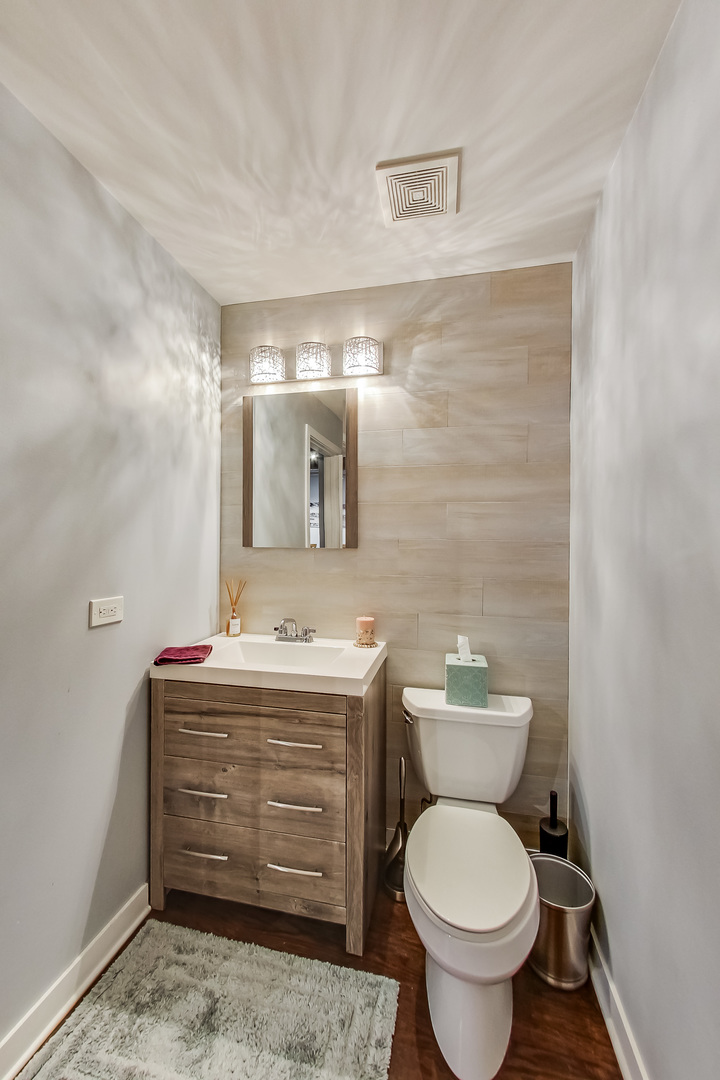 222 S Racine Avenue Unit: 307
