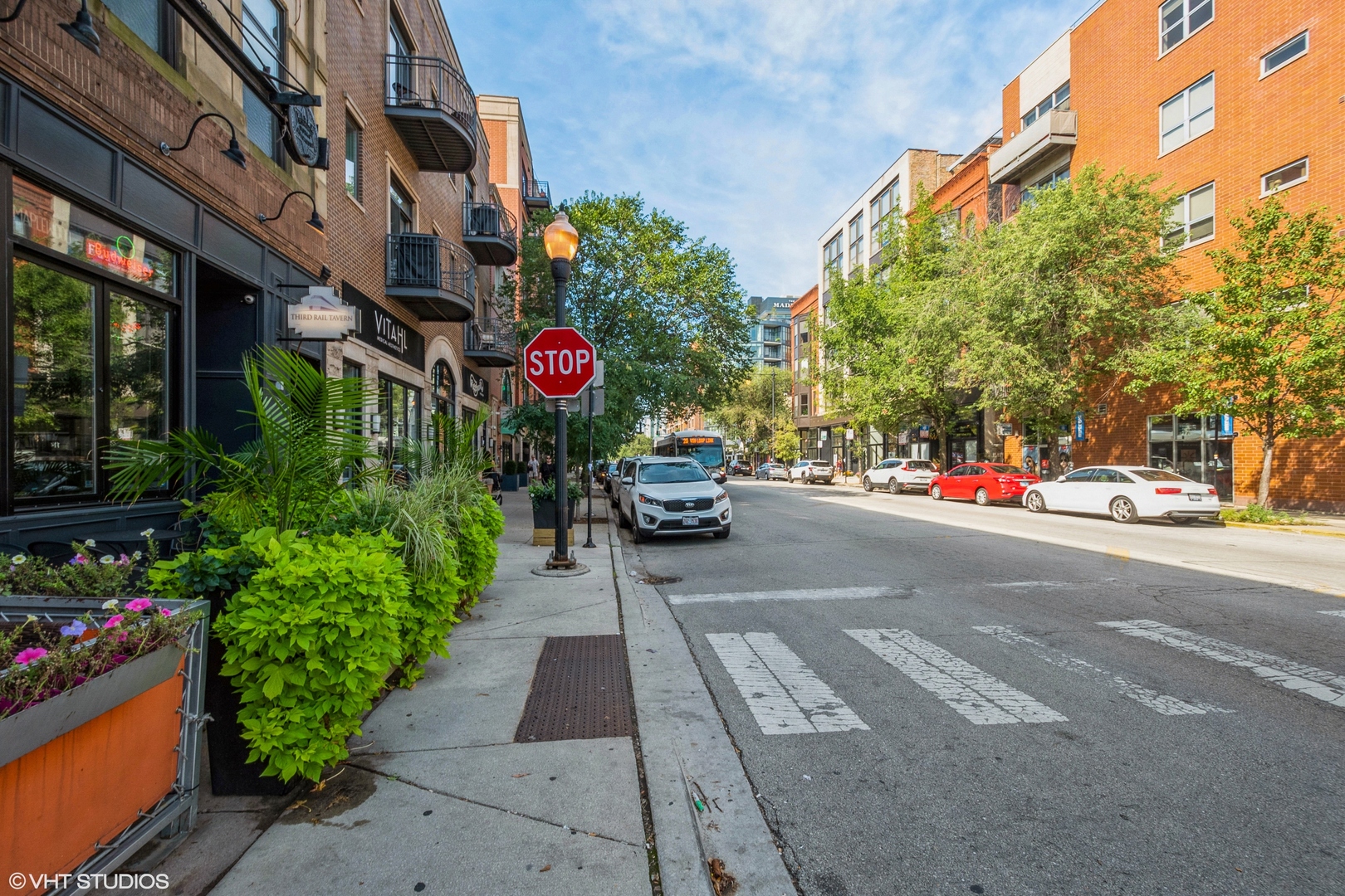 1111 W Madison Street Unit: 4E
