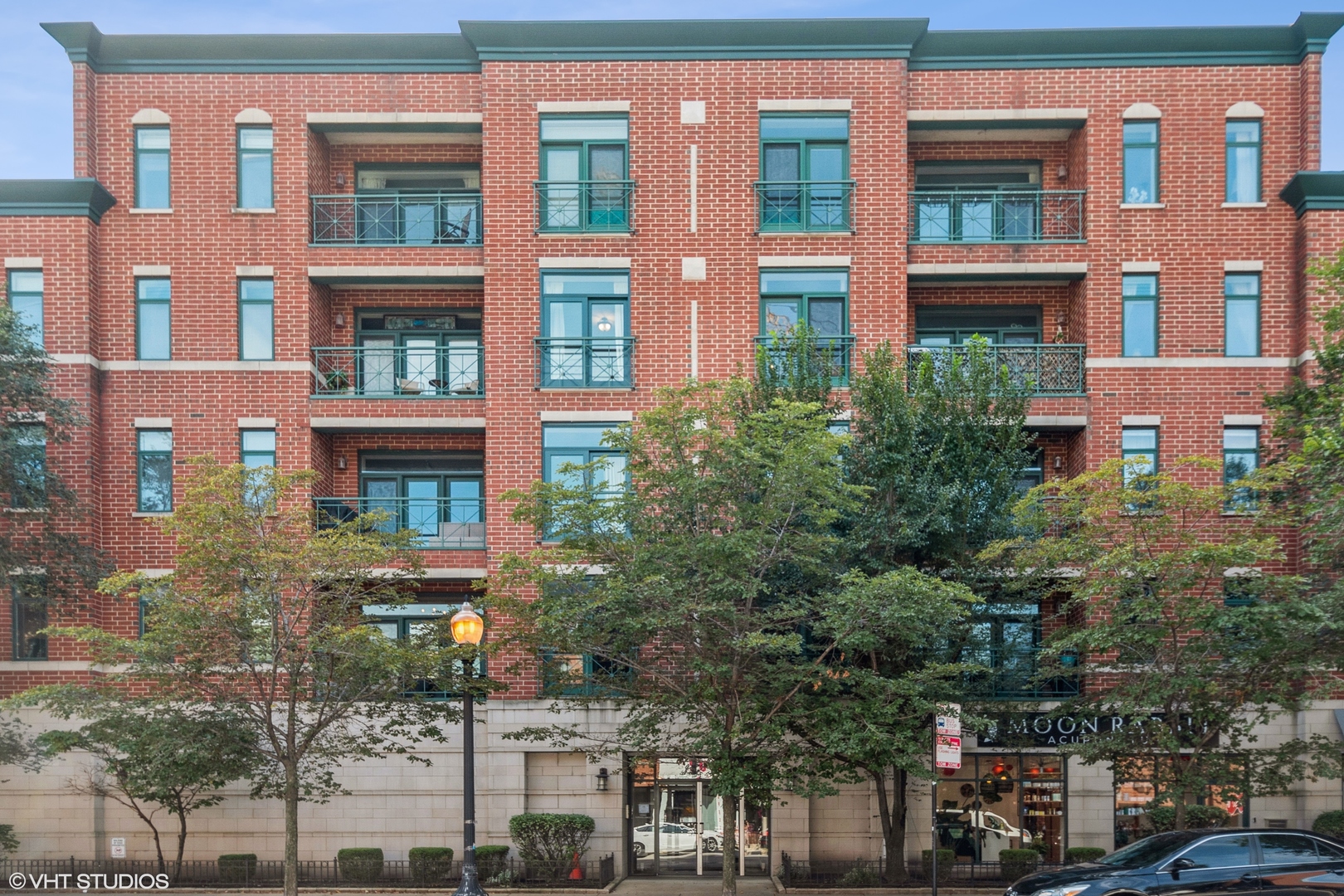 1111 W Madison Street Unit: 4E
