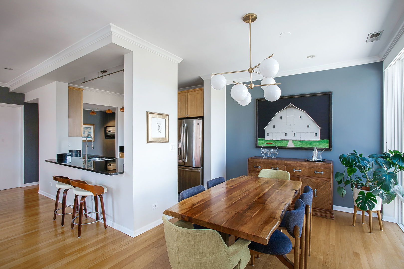 1141 W WASHINGTON Boulevard Unit: 243