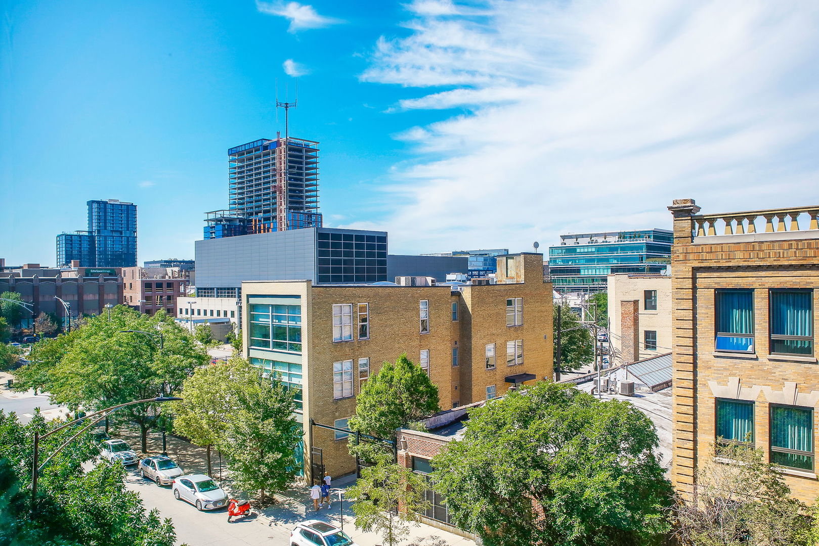 1141 W WASHINGTON Boulevard Unit: 243