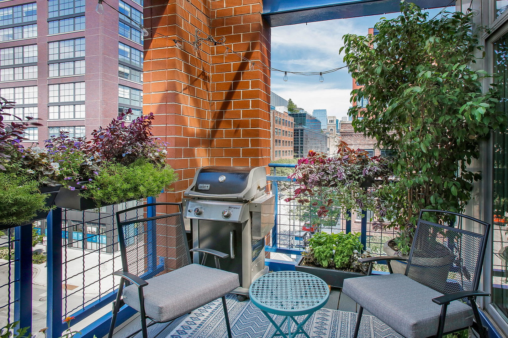1141 W WASHINGTON Boulevard Unit: 243