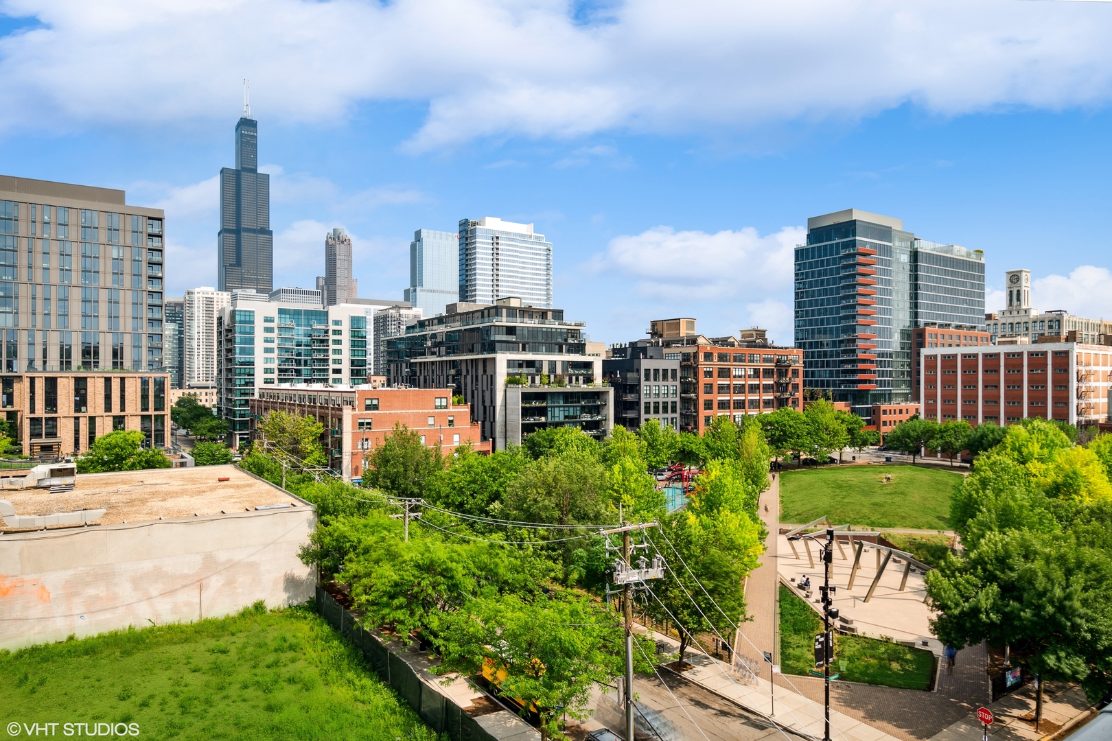 950 W Monroe Street Unit: 602