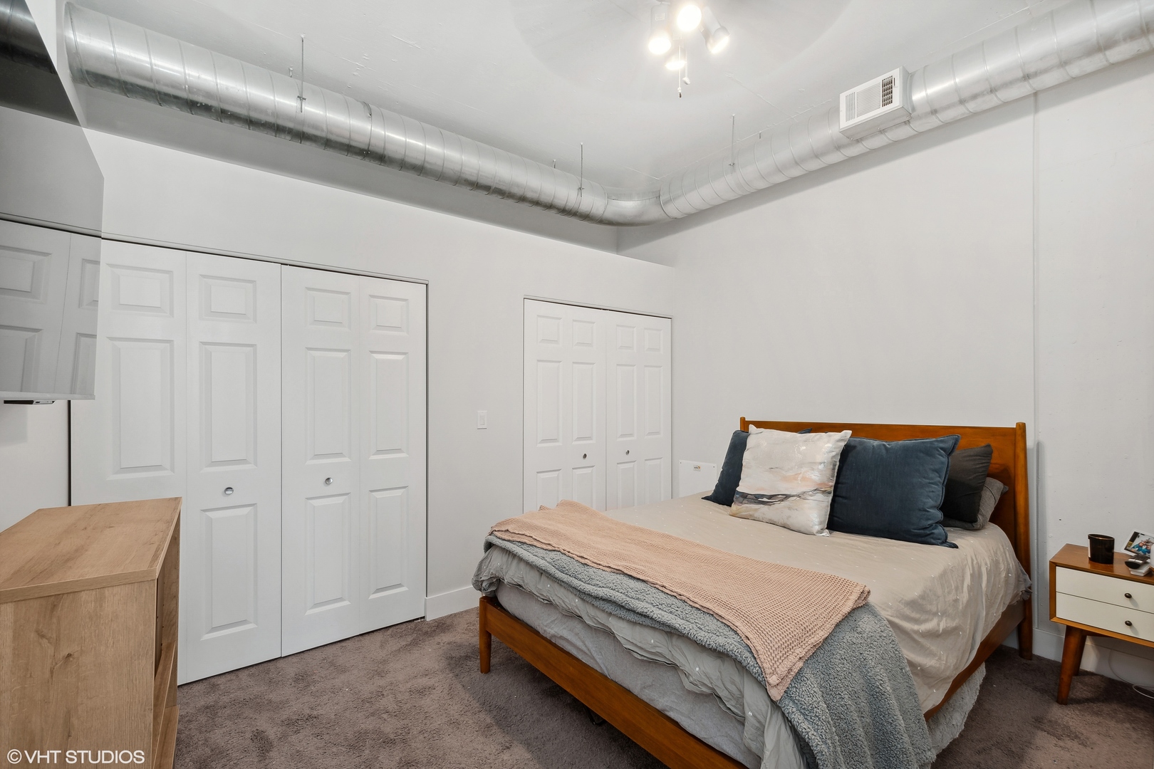 950 W Monroe Street Unit: 602