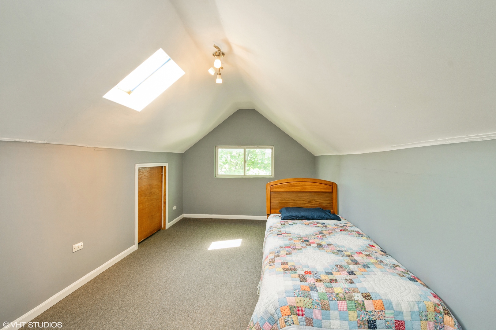 1903 N Mozart Street Unit: 2