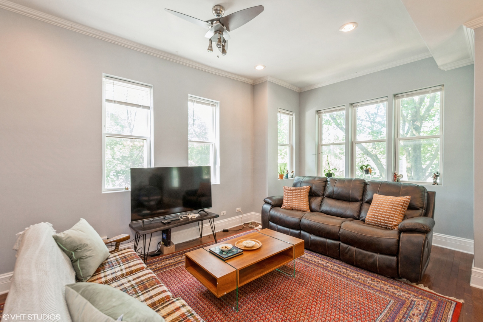 1903 N Mozart Street Unit: 2
