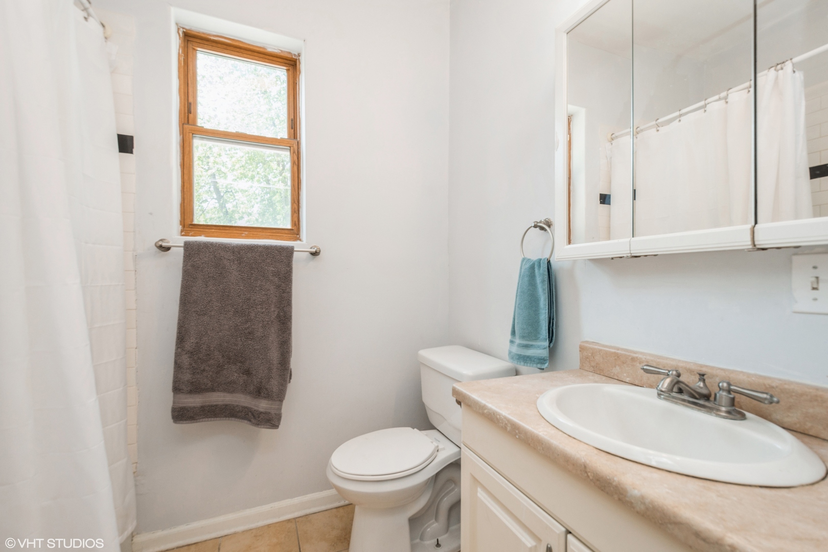 1903 N Mozart Street Unit: 2