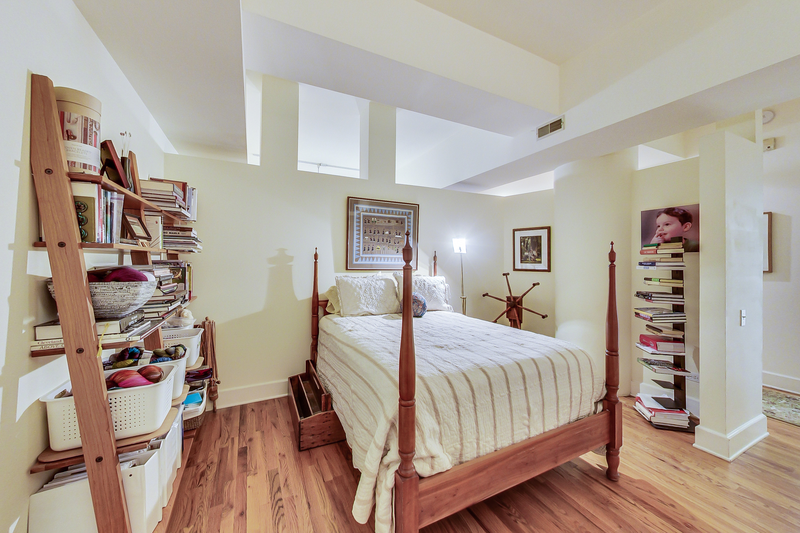 165 N CANAL Street Unit: 815