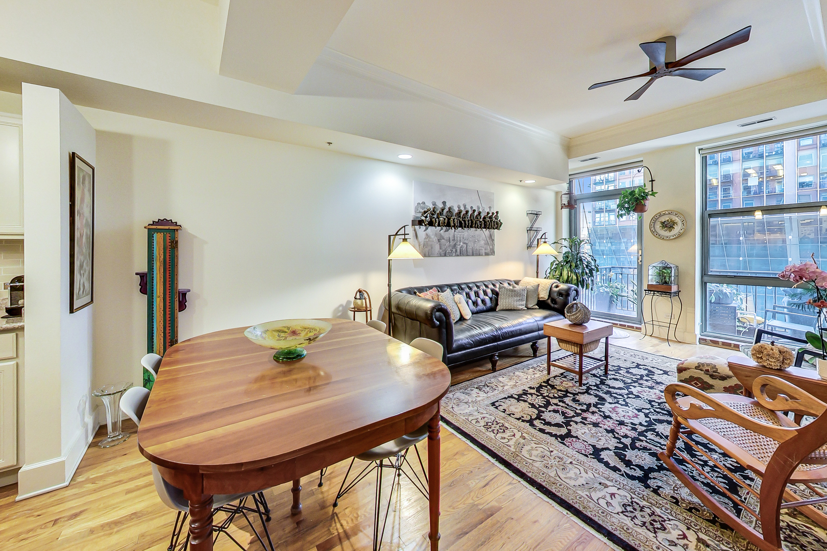 165 N CANAL Street Unit: 815