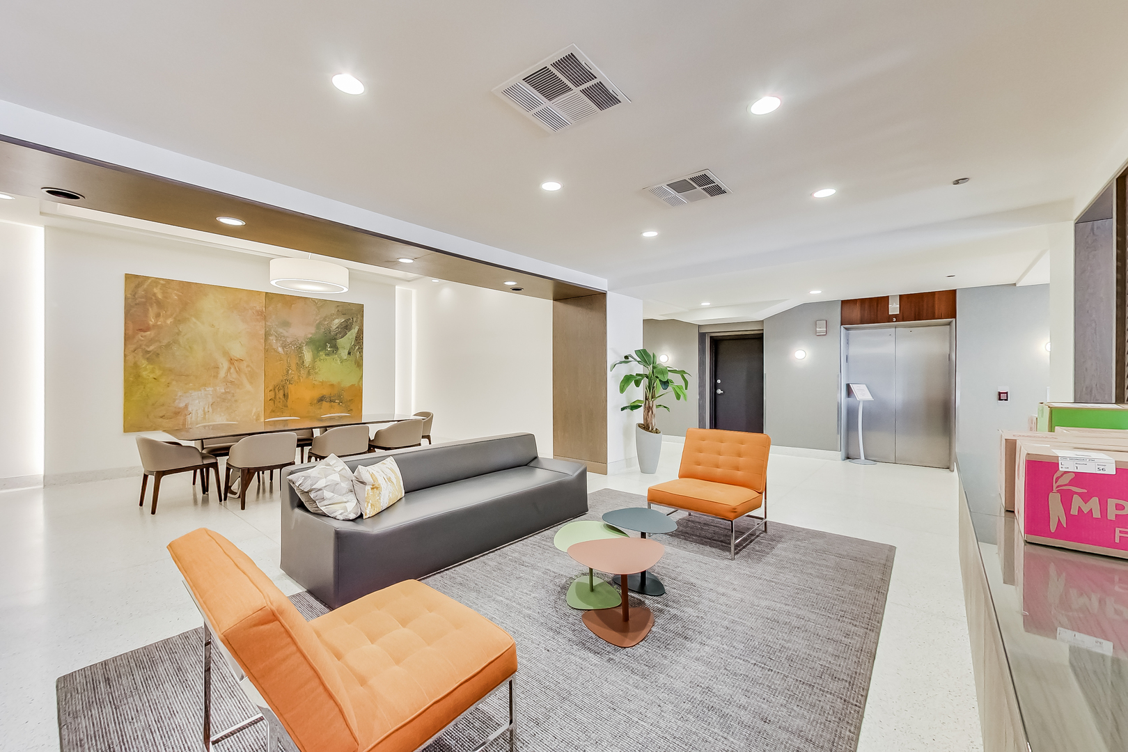 165 N CANAL Street Unit: 815